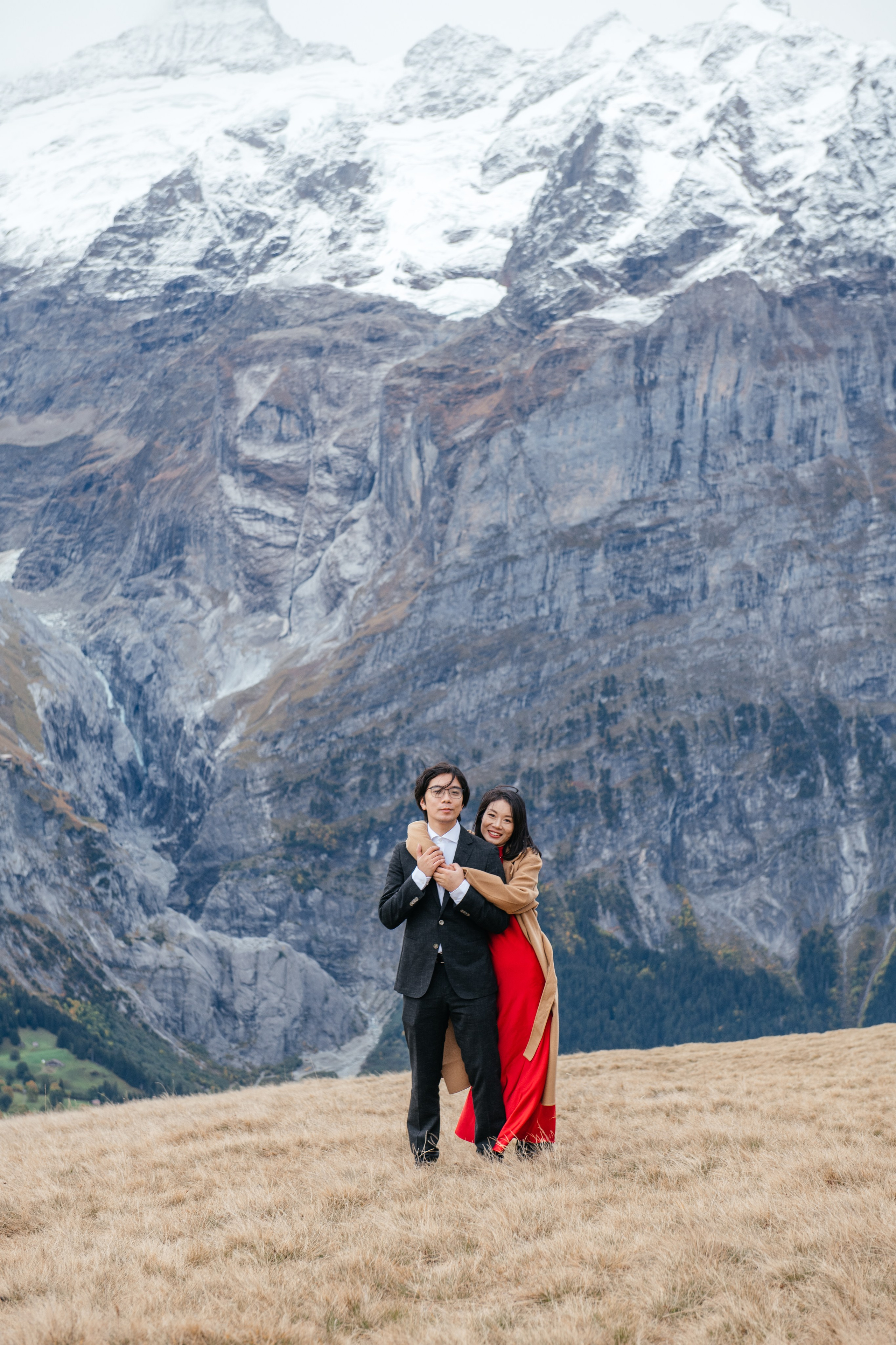 Kaiwen & Xiaoming Grindelwald, Switzerland. I am Elena Altendorfer. Wedding photographer in Zurich and Switzerland
