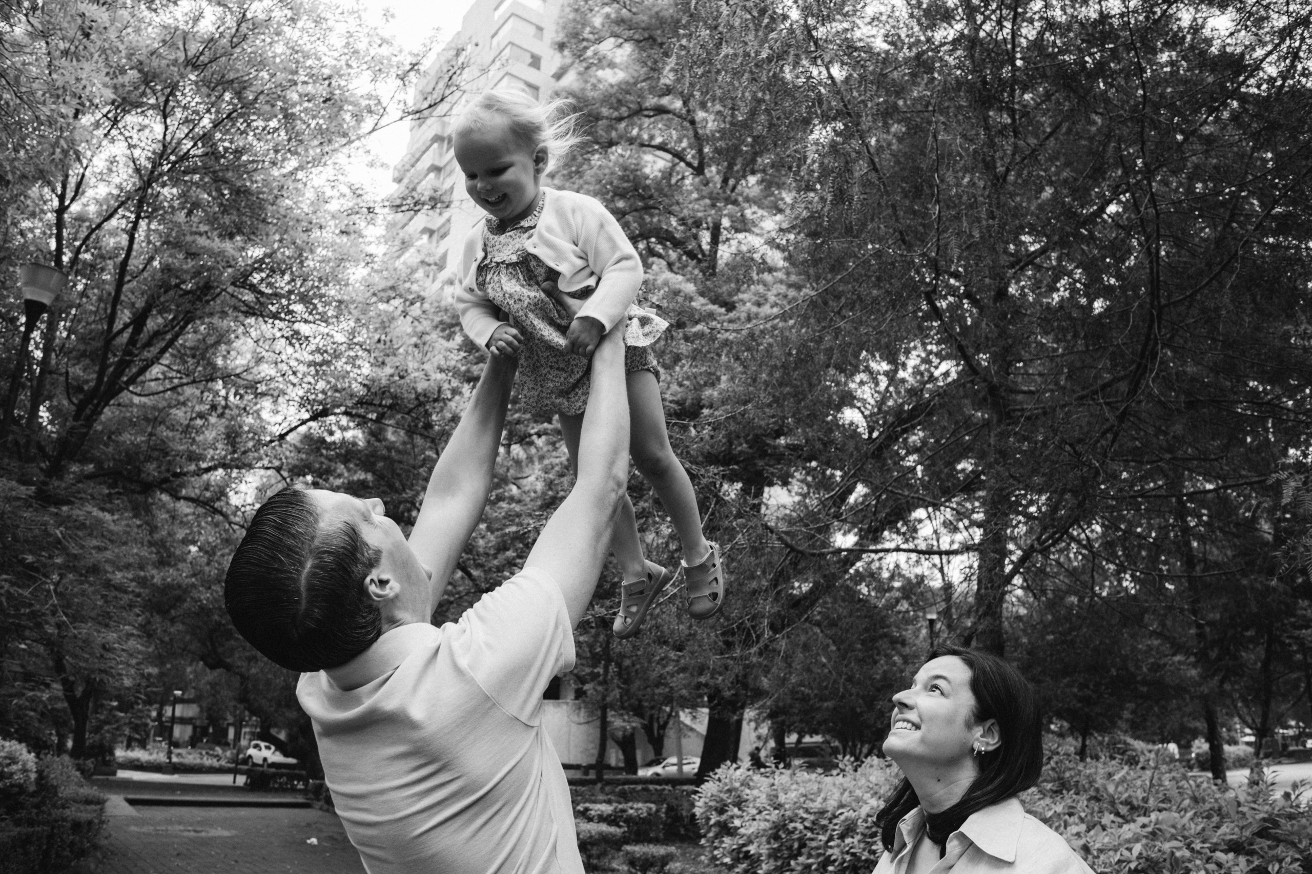 Sesión de una familia en Polanco, parque Lincoln. Irina Krokhaleva. Fotógrafa de familias y parejas en la CDMX, México