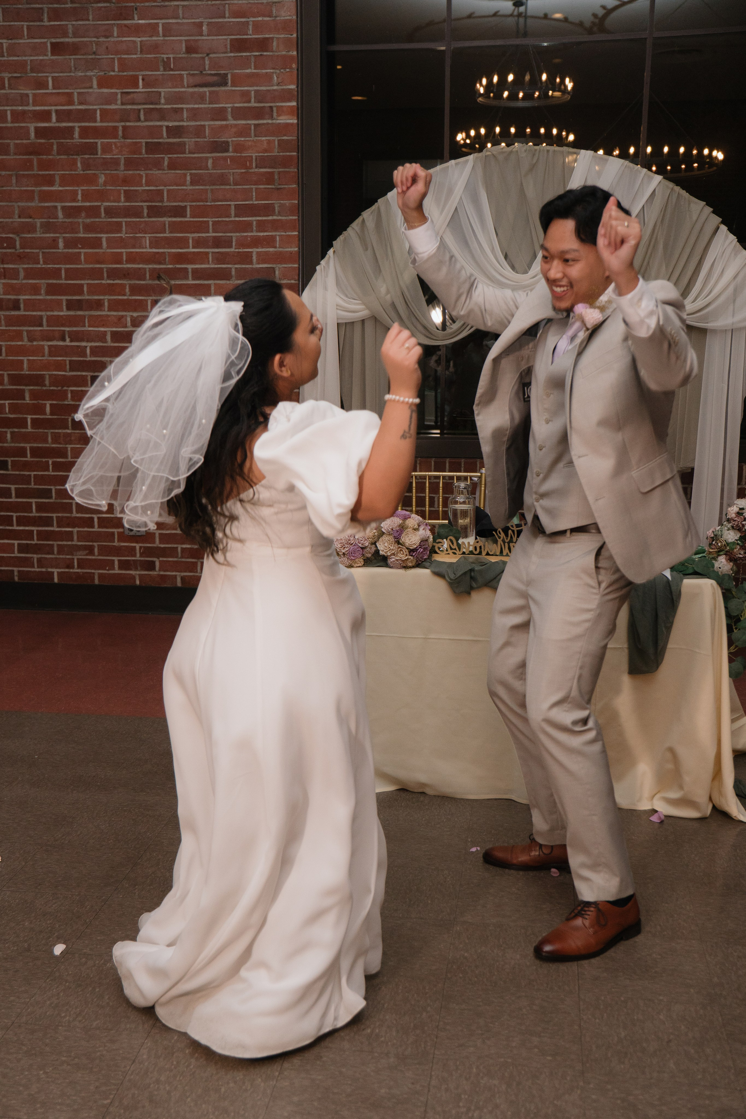 Julie and Metta | Full Wedding day. Photographer in Washington Sophia D
