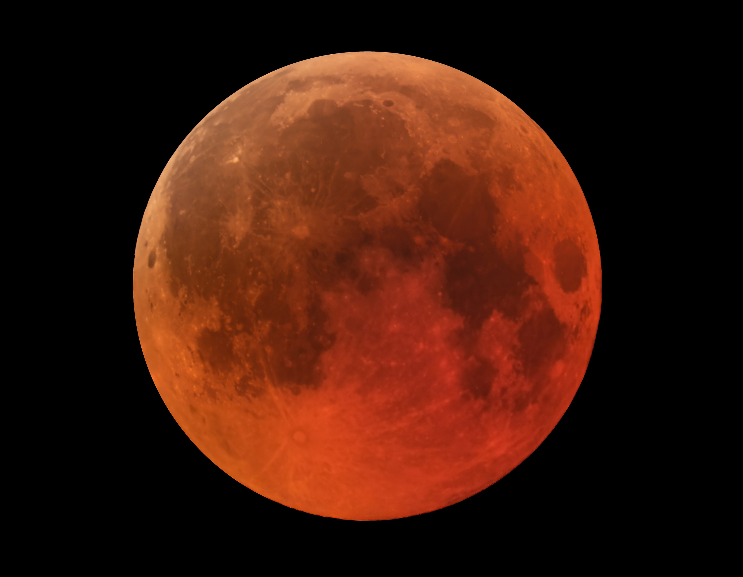 Bakıda Ay Tutulması. Həvəskar Astronomlar Cəmiyyəti — Astronomy.az