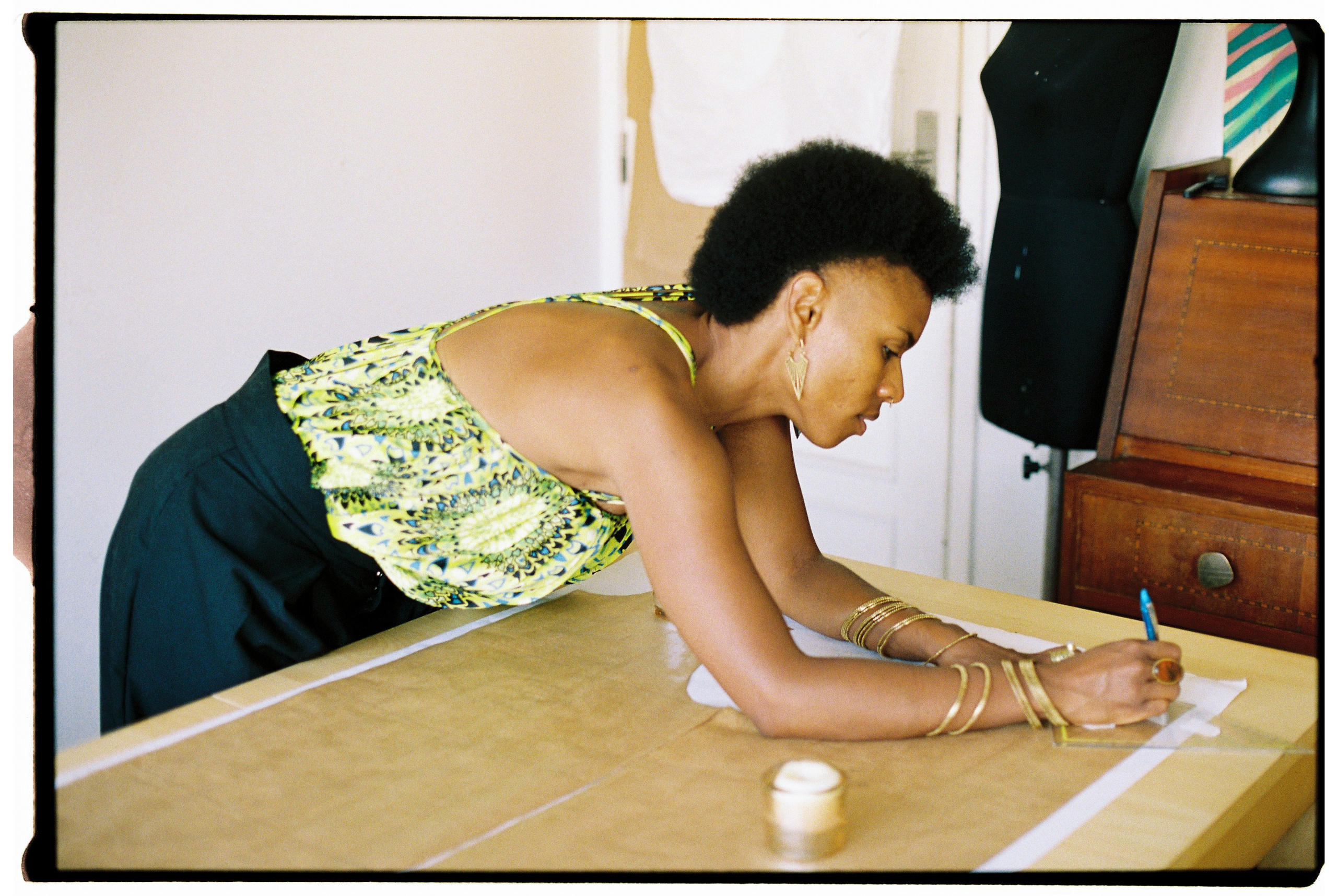 What sustain us — Alessandra. A visual practice of being-with