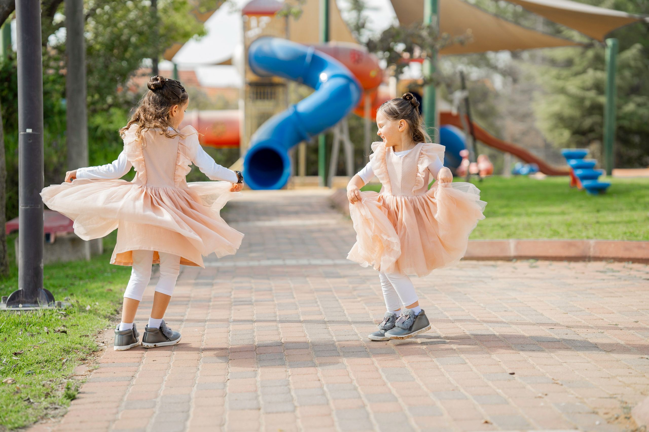 הברית של יוסף וחנה. יוסף מזרחי צילום חתונה, ברית וזוגיות. צלם מקצועי שאוהב להוציא אתכם הכי יפים ברגעים הכי מרגשים
