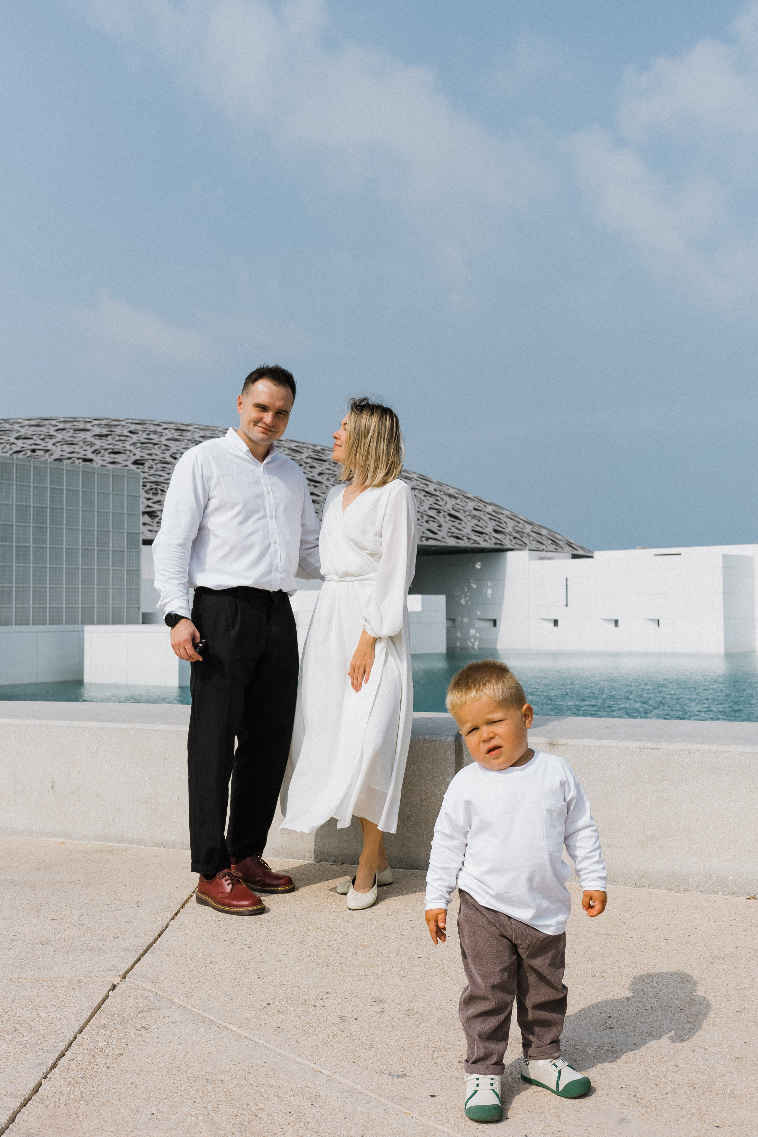 Louvre Dima, Dasha and Artemy. Professional Photographer Abu Dhabi, Dubai — Yulia Ismoilova | 2025