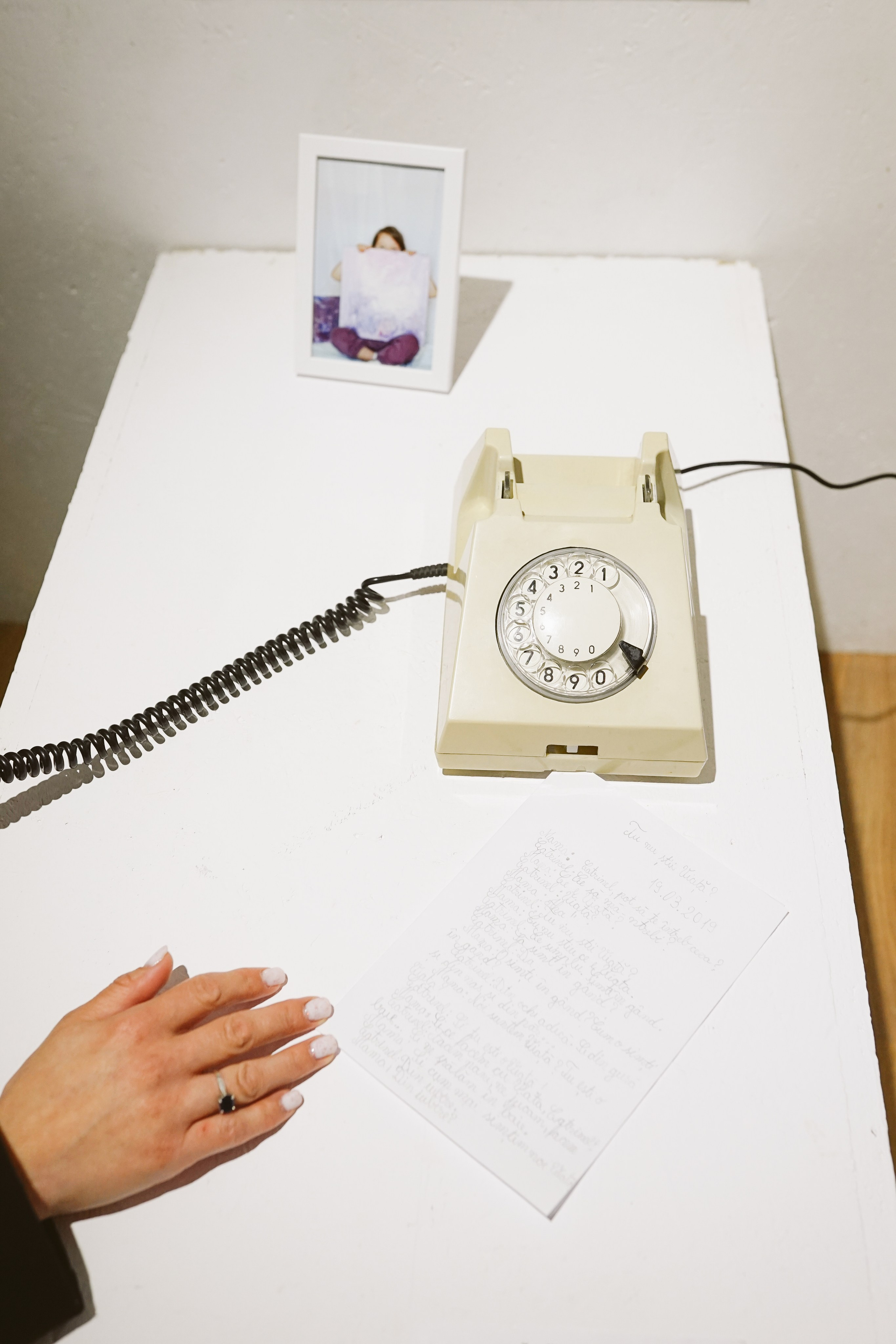 Tu nu știi Viata? Expoziție Univers Ludic | Mădălina Beda. Madalina Beda- Artist vizual, fotograf, doula la nastere, consultant babywearing Brasov si in toata tara