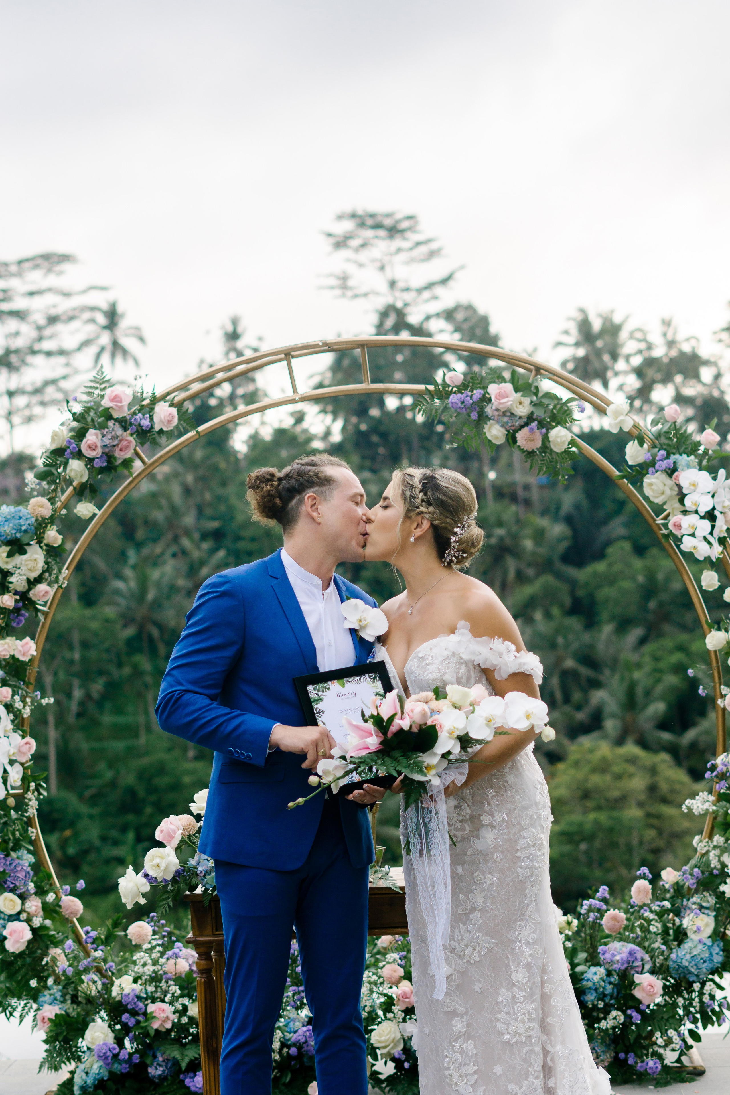 Jamie & Jordan. Female Photographer in Bali