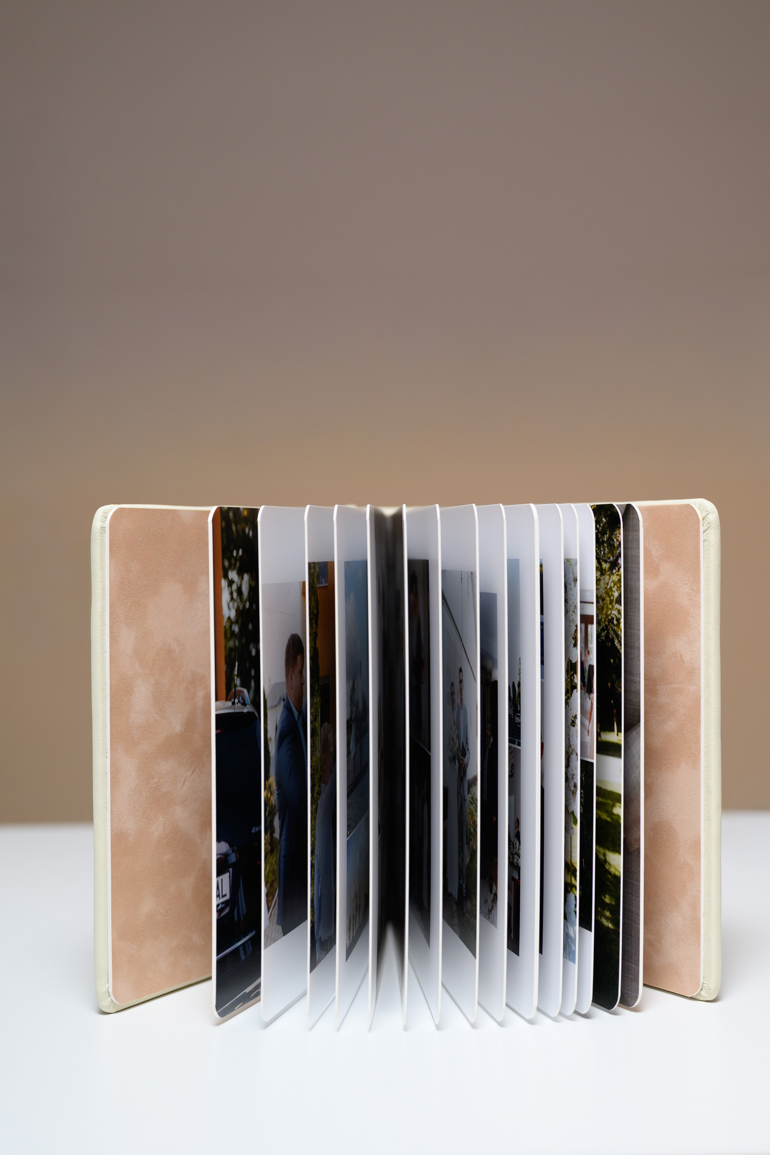 Albume foto - Wedding Box din lemn. Valentin Melen - fotograf de nunta 🤍