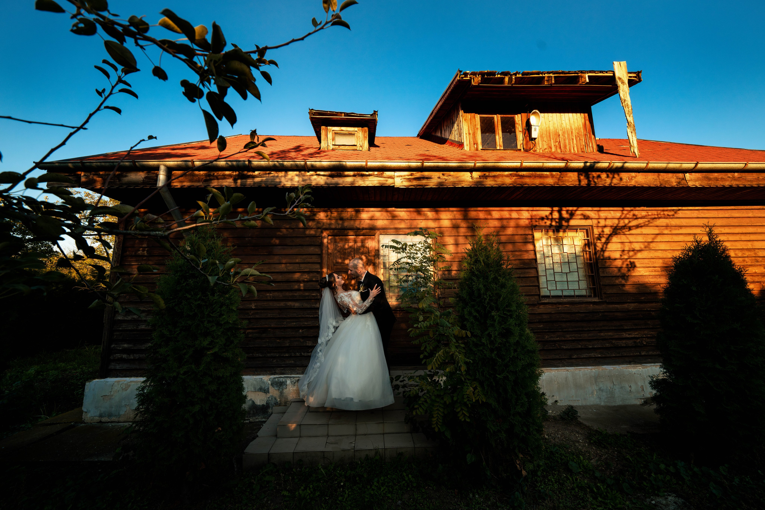 Ionela & Alex. Acasă