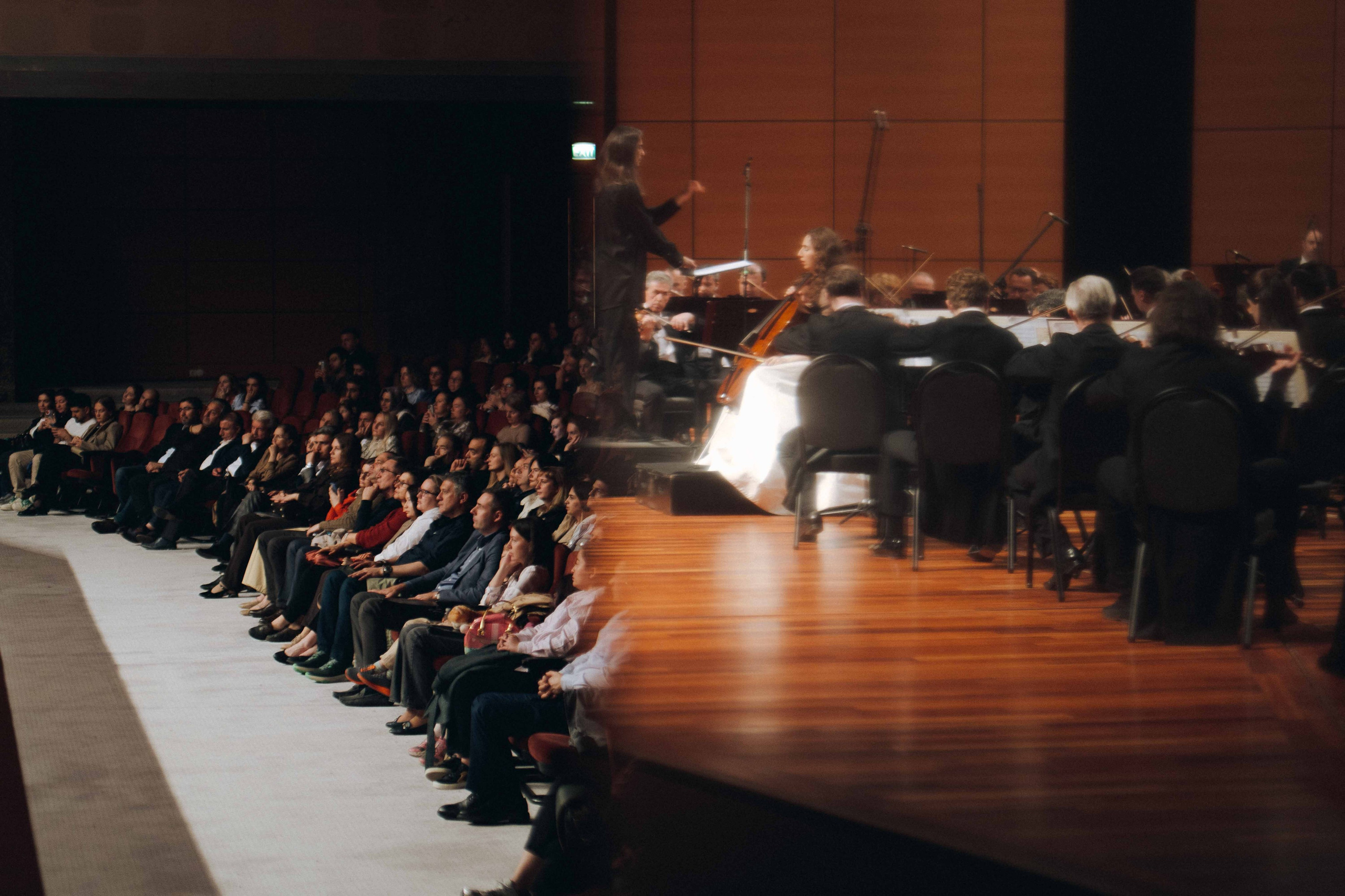 The Tchaikovsky Academic Grand Symphony Orchestra in Istanbul. Wedding&Event photographer Ismail Rzayev in Baku