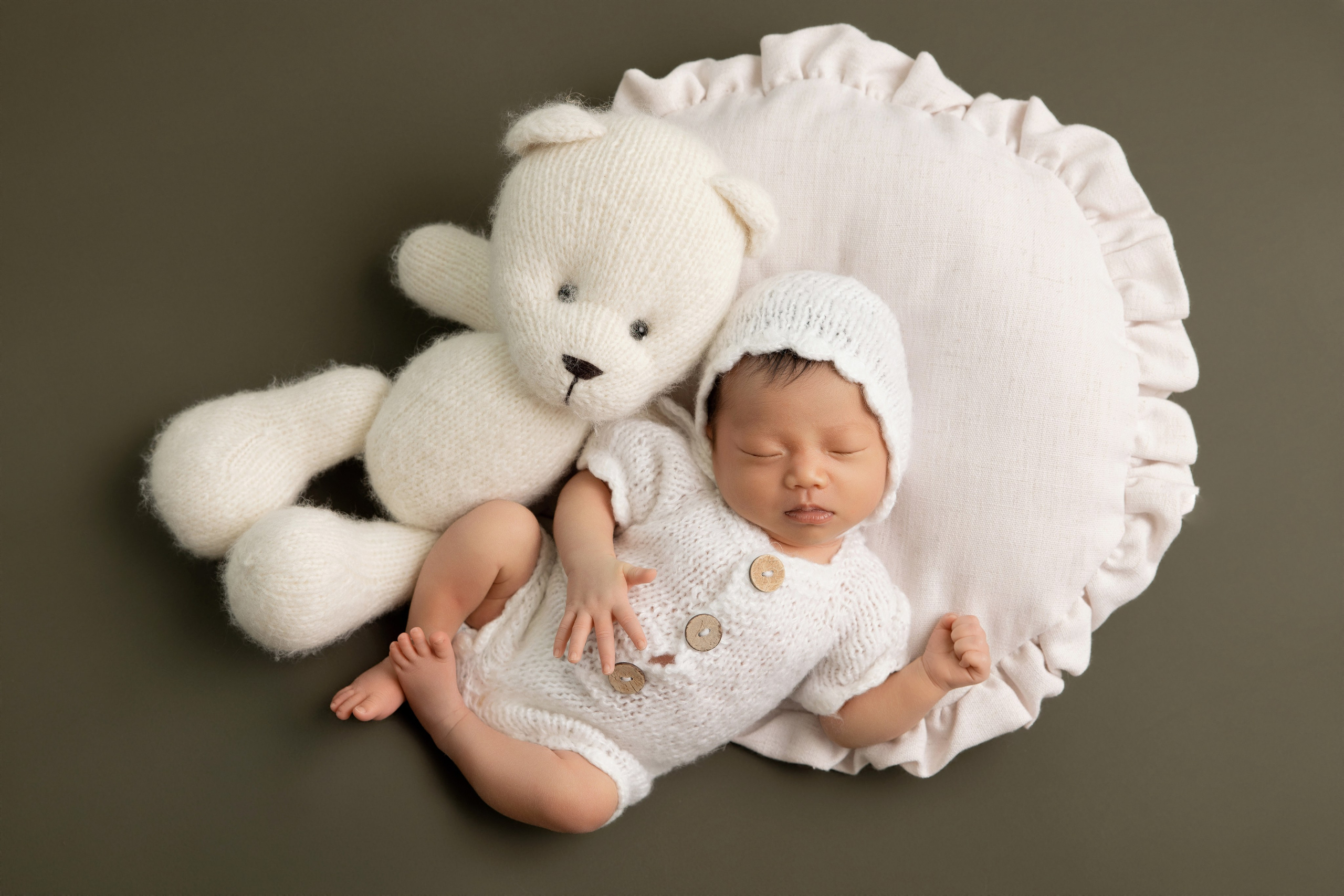 Newborn Classic. Family photographer in Bay Area, California