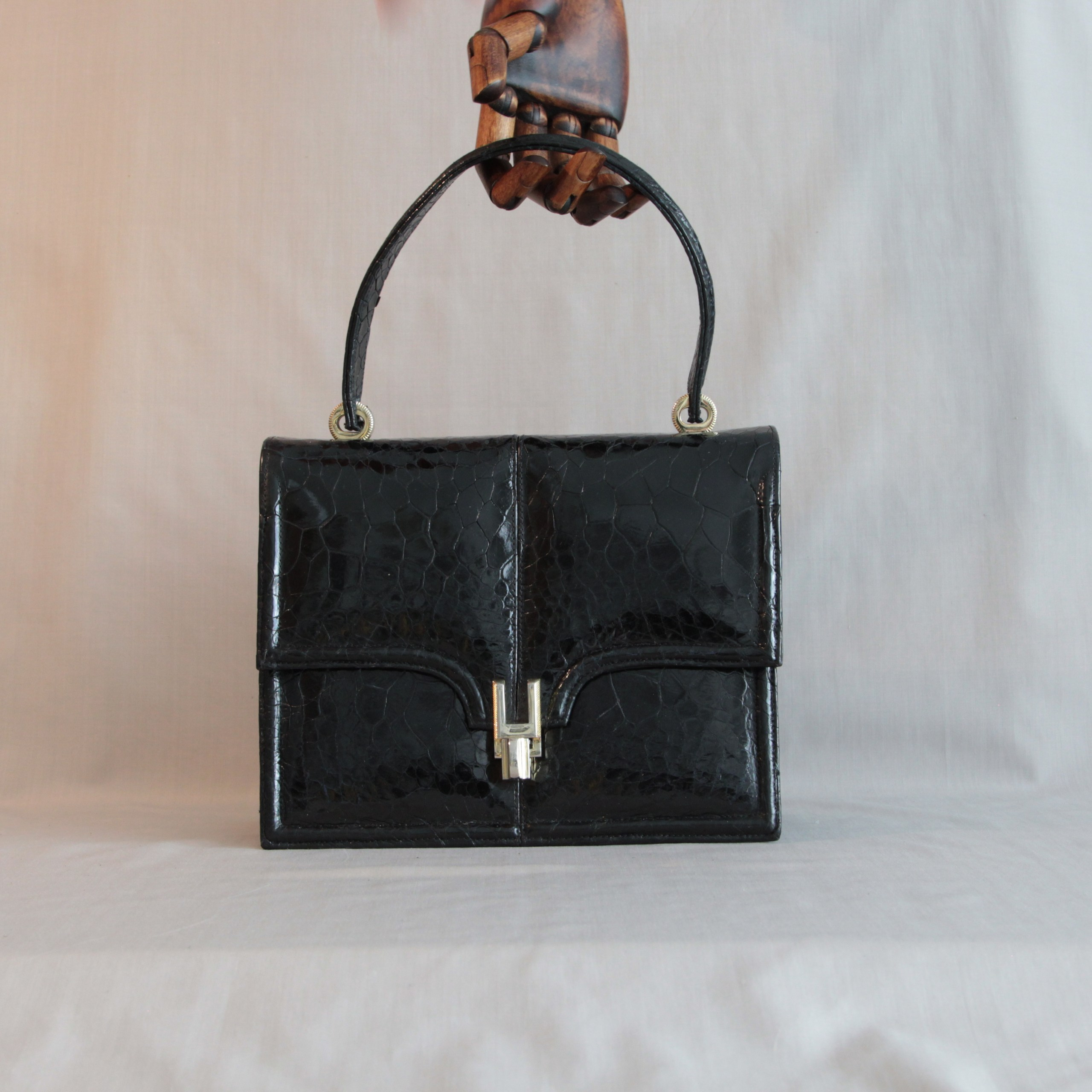 Bag5. Современнные и актикварные украшения в Барселоне, Москве и Санкт-Петербурге