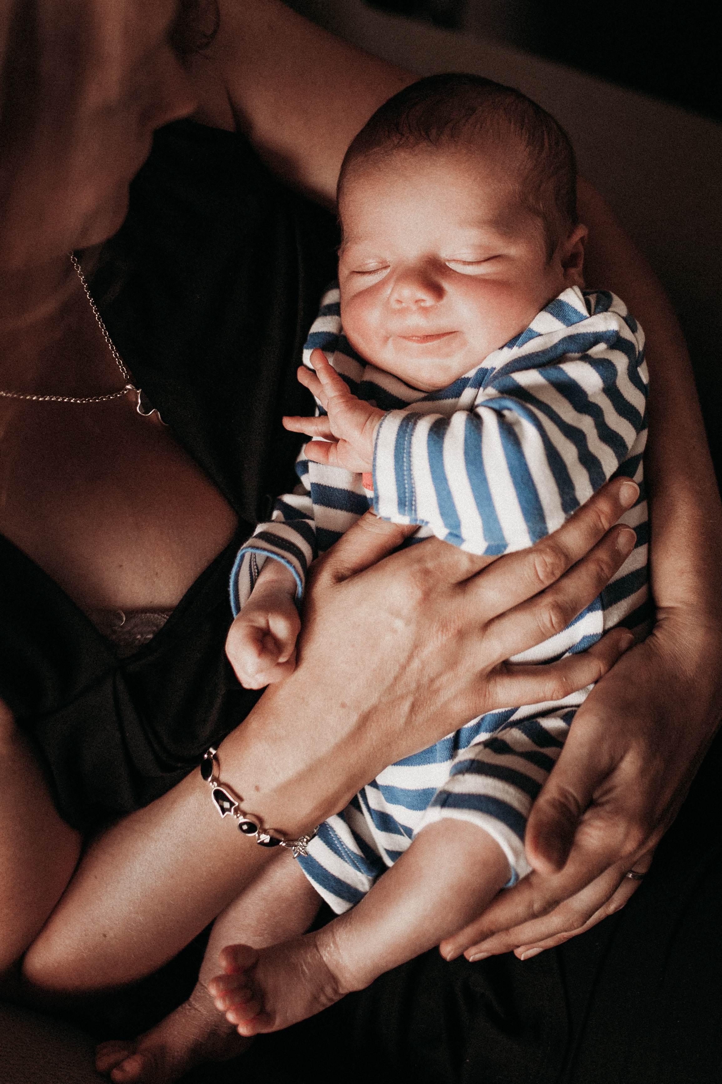 Indoor Family. Olga Tikhonova: family photography Cambridgeshire