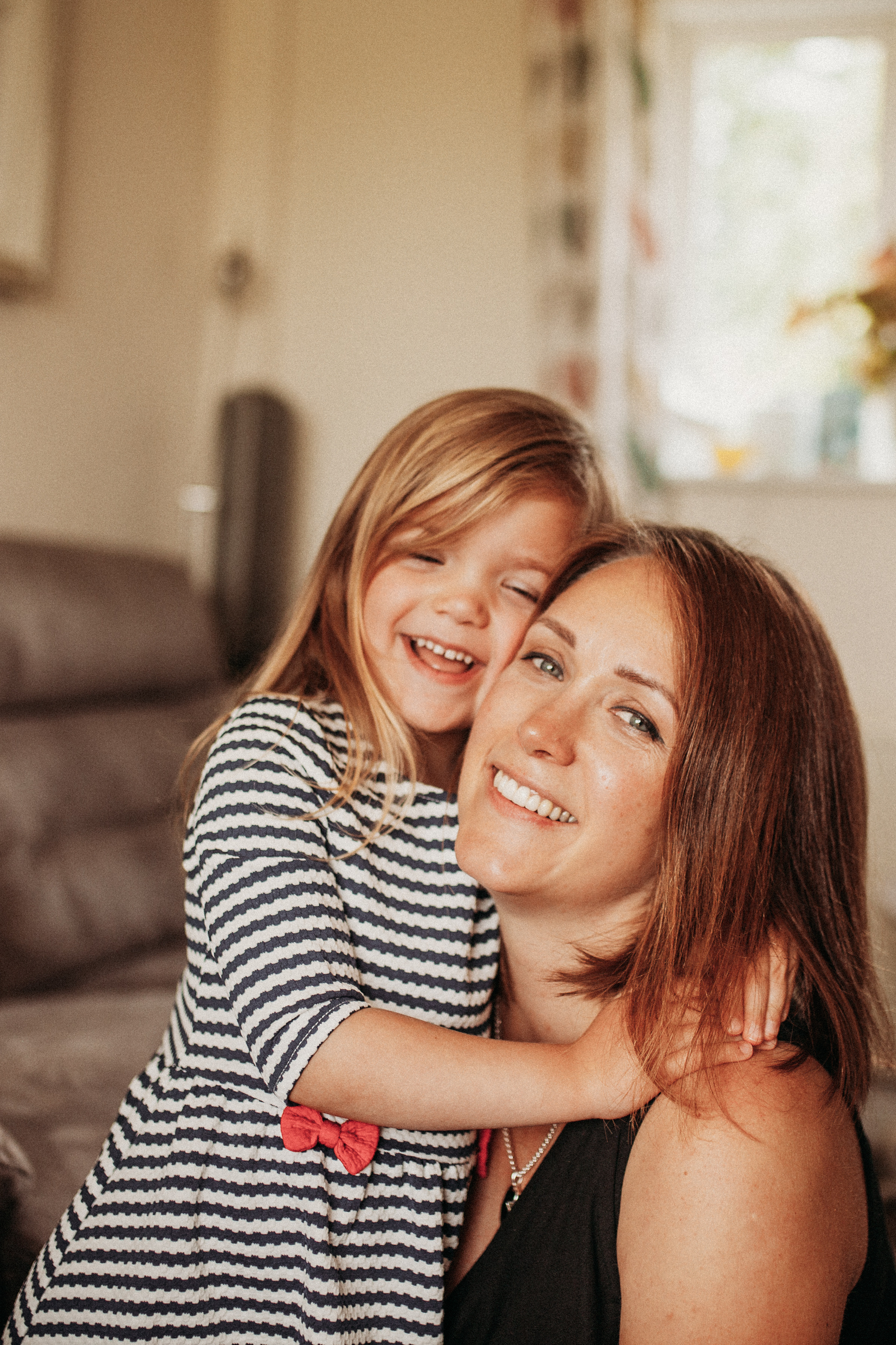 Indoor Family. Olga Tikhonova: family photography Cambridgeshire