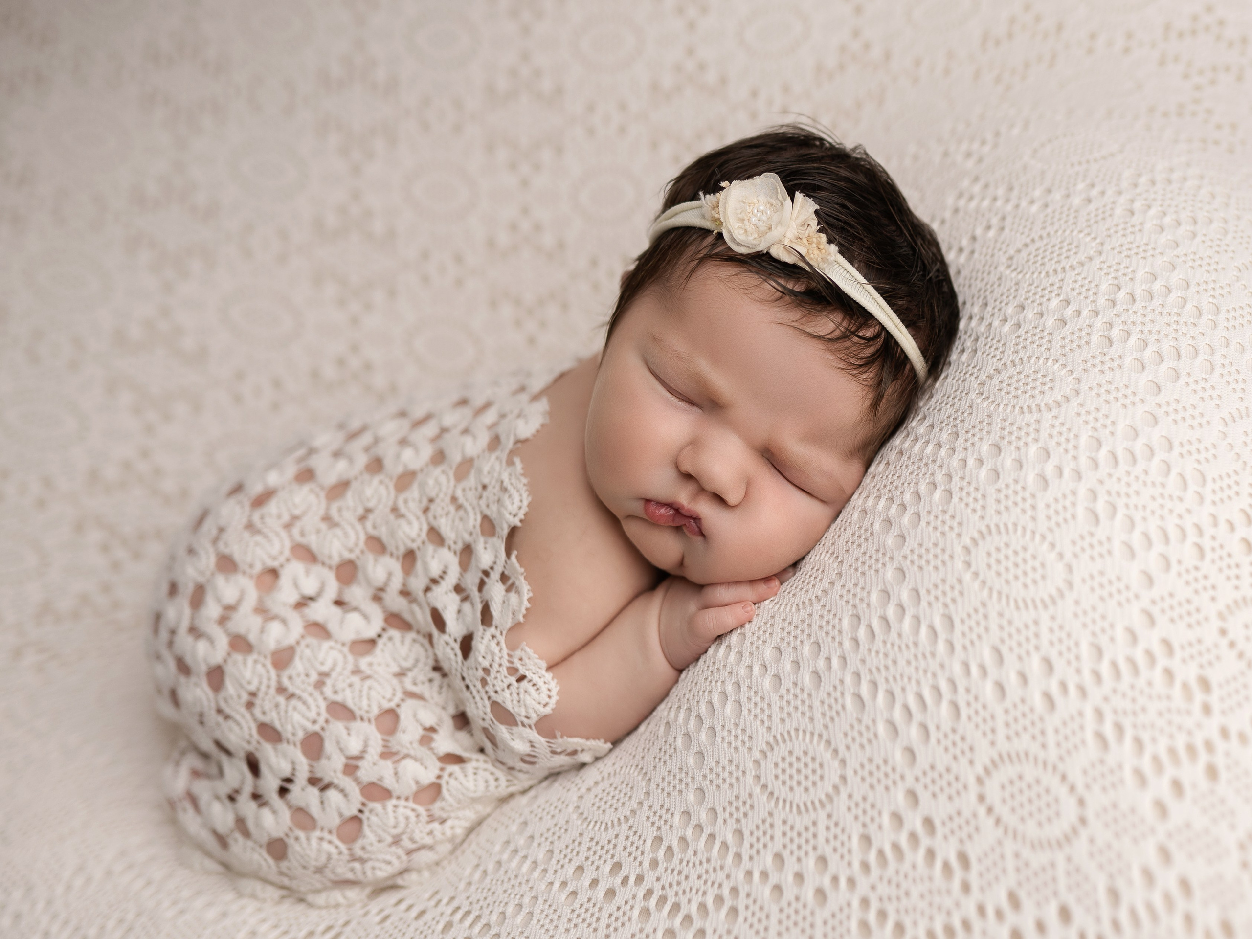 Esu Aleksandra naujagimių ir kudikių fotografė iš Vilniaus