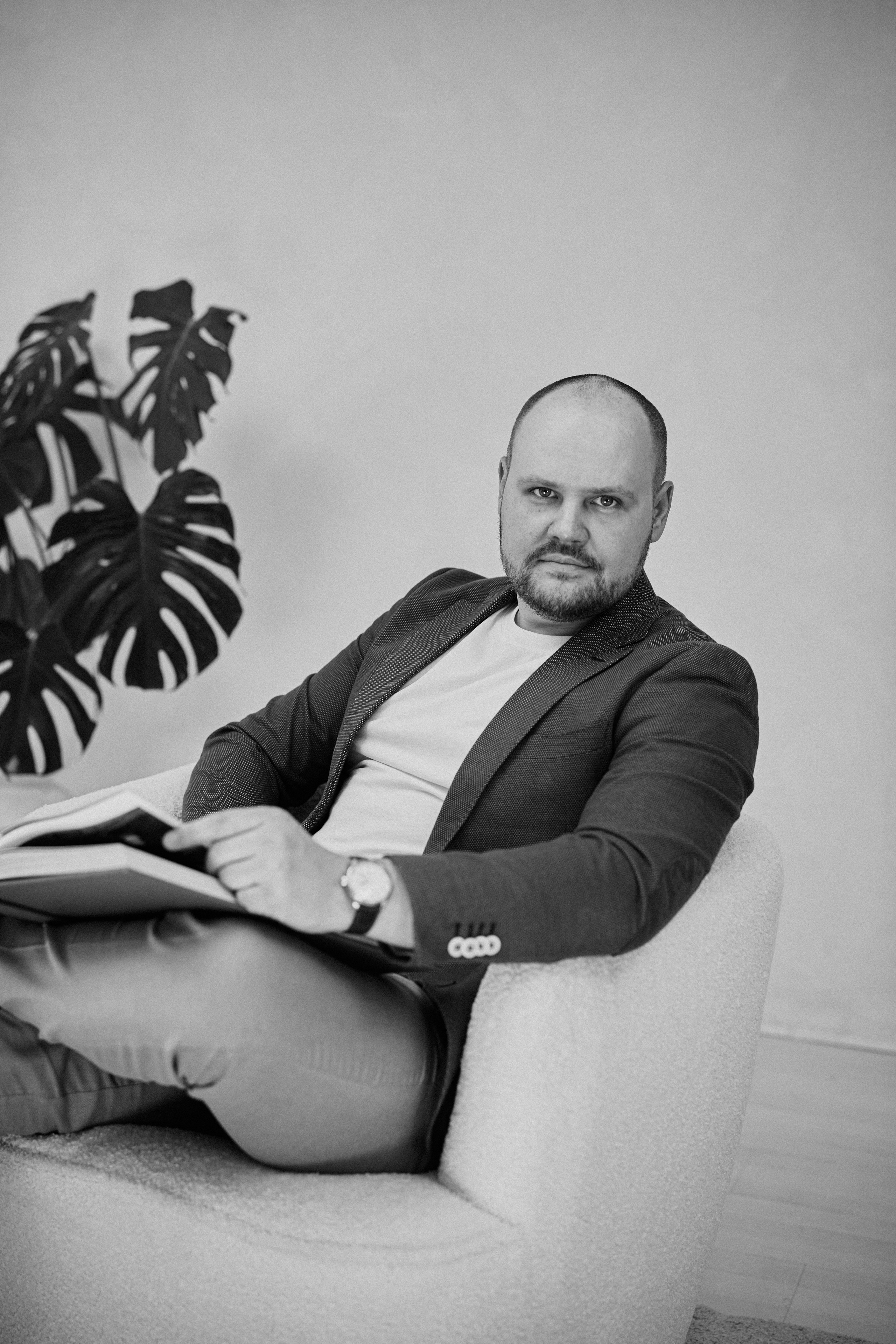 Денис. Бизнес портрет. Фотограф в Барселоне Жанна Захарченко