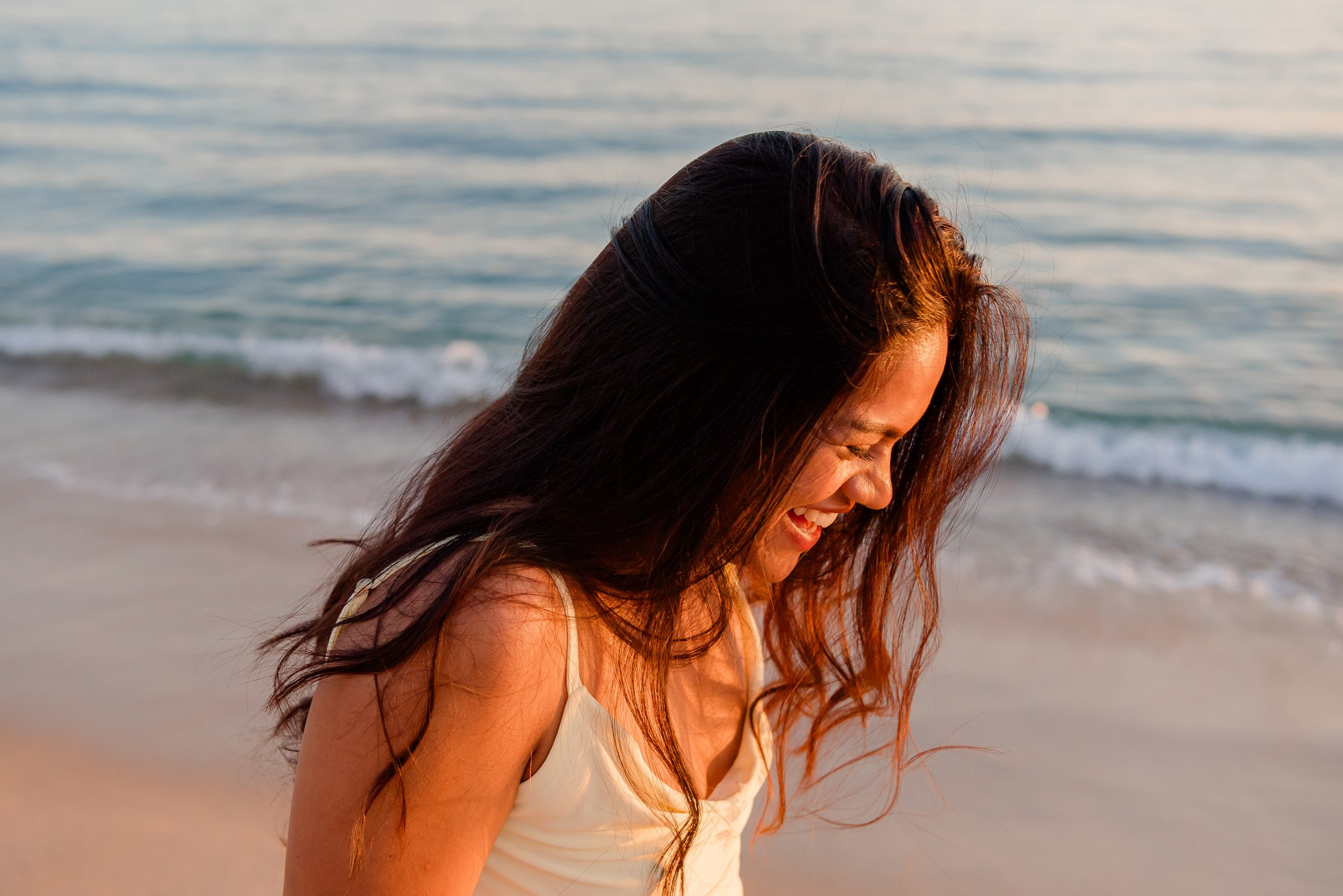 Portrait au coucher du soleil sur une plage de Cannes