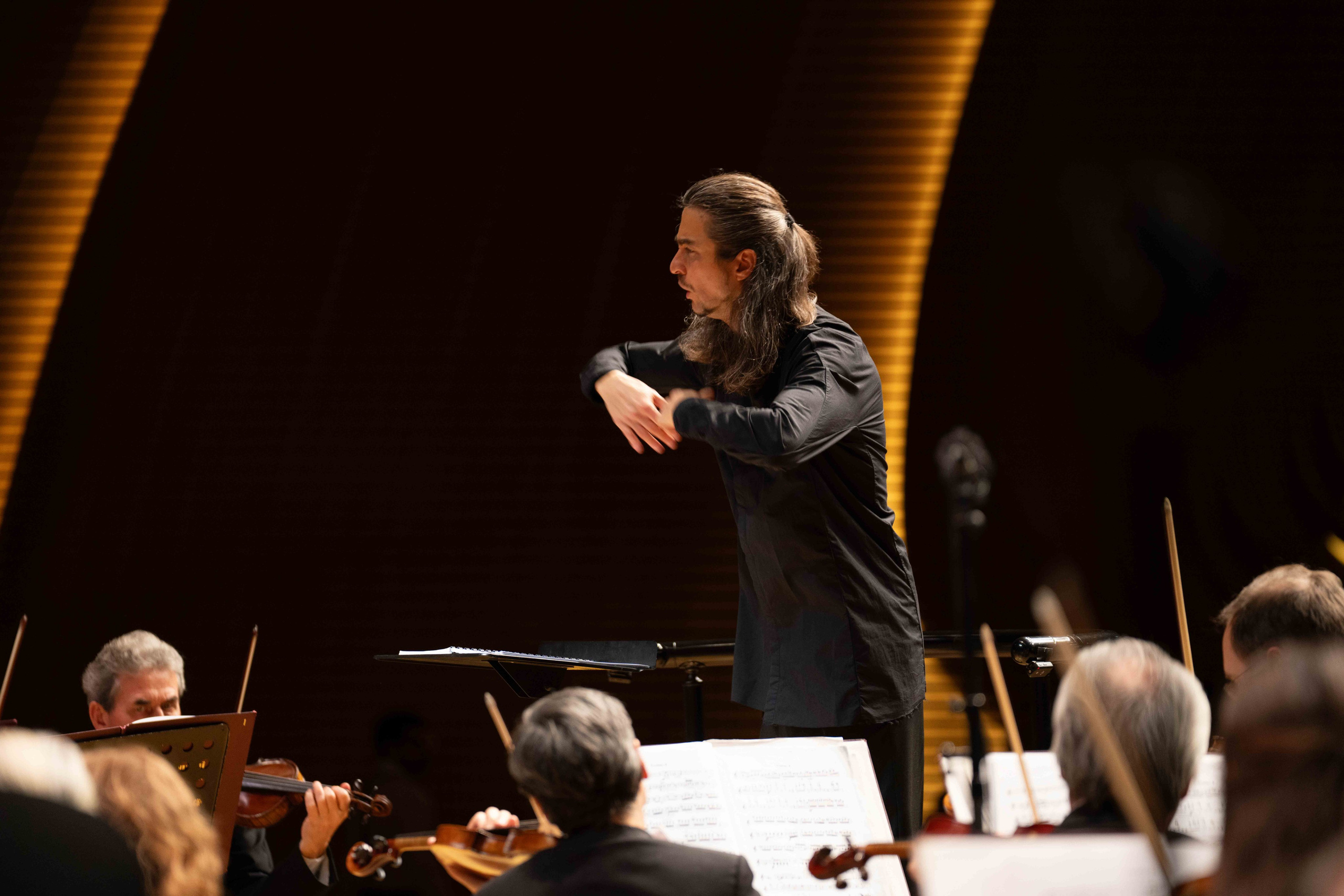 The Tchaikovsky Academic Grand Symphony Orchestra in Baku. Wedding&Event photographer Ismail Rzayev in Baku