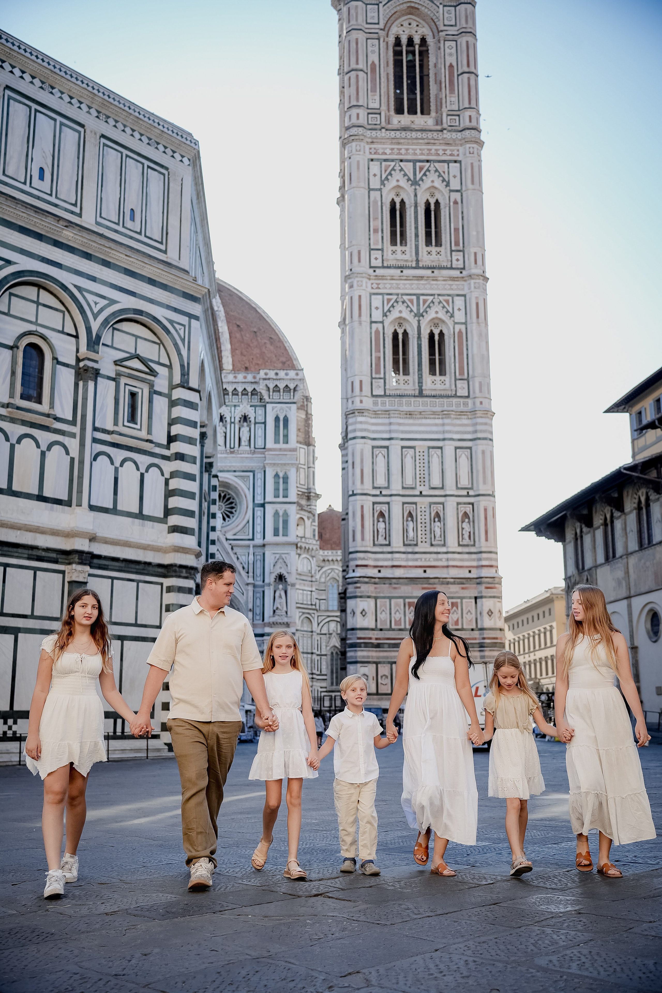 Stella & Family. Wedding Photographer in Italy