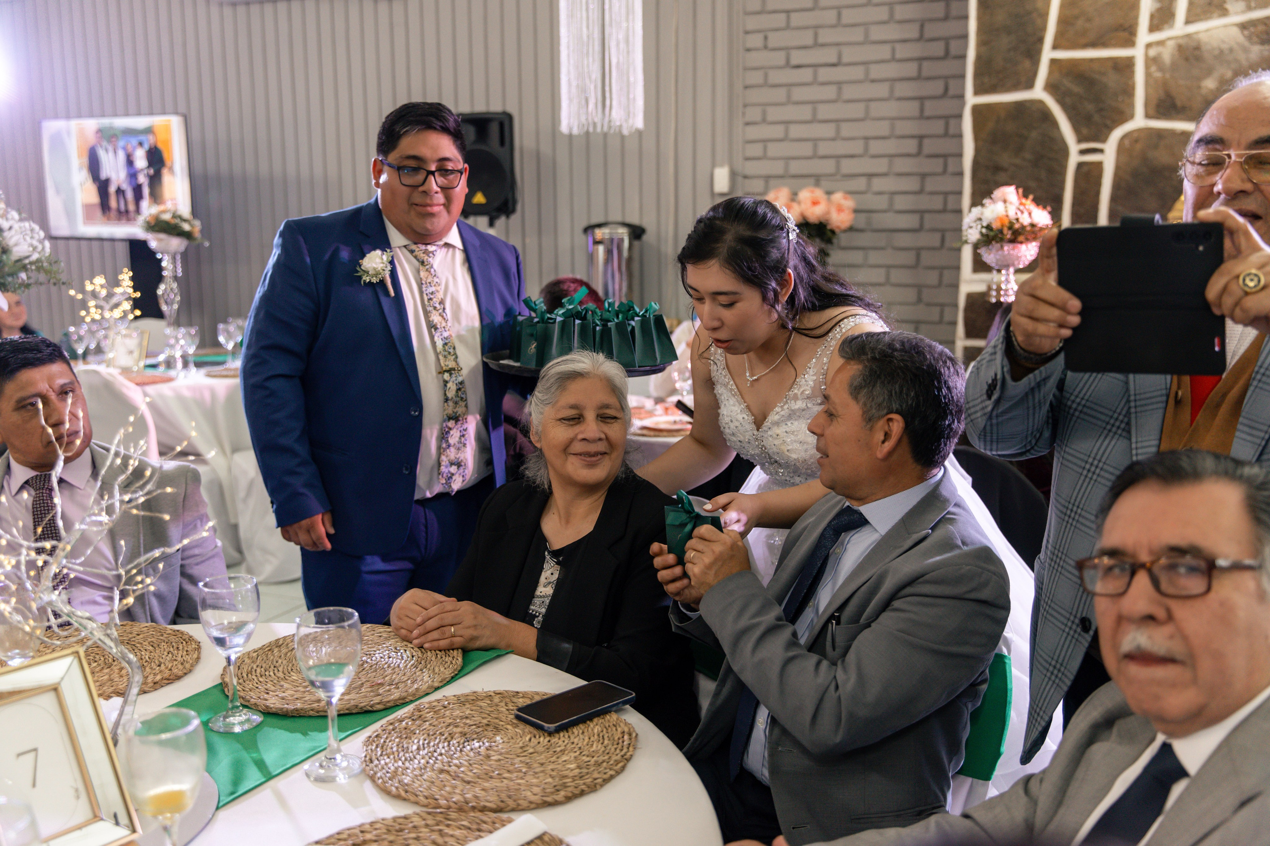 Johana y Edgar. Dinka & Emilio - El arte de preservar lo que no se repite