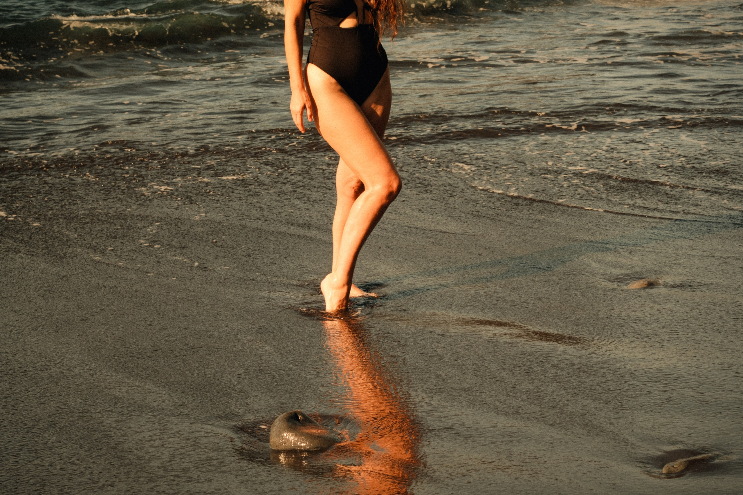 Meggy Câmara de Lobos + ocean. Portrait photographer in Madeira — Marina Shtukina