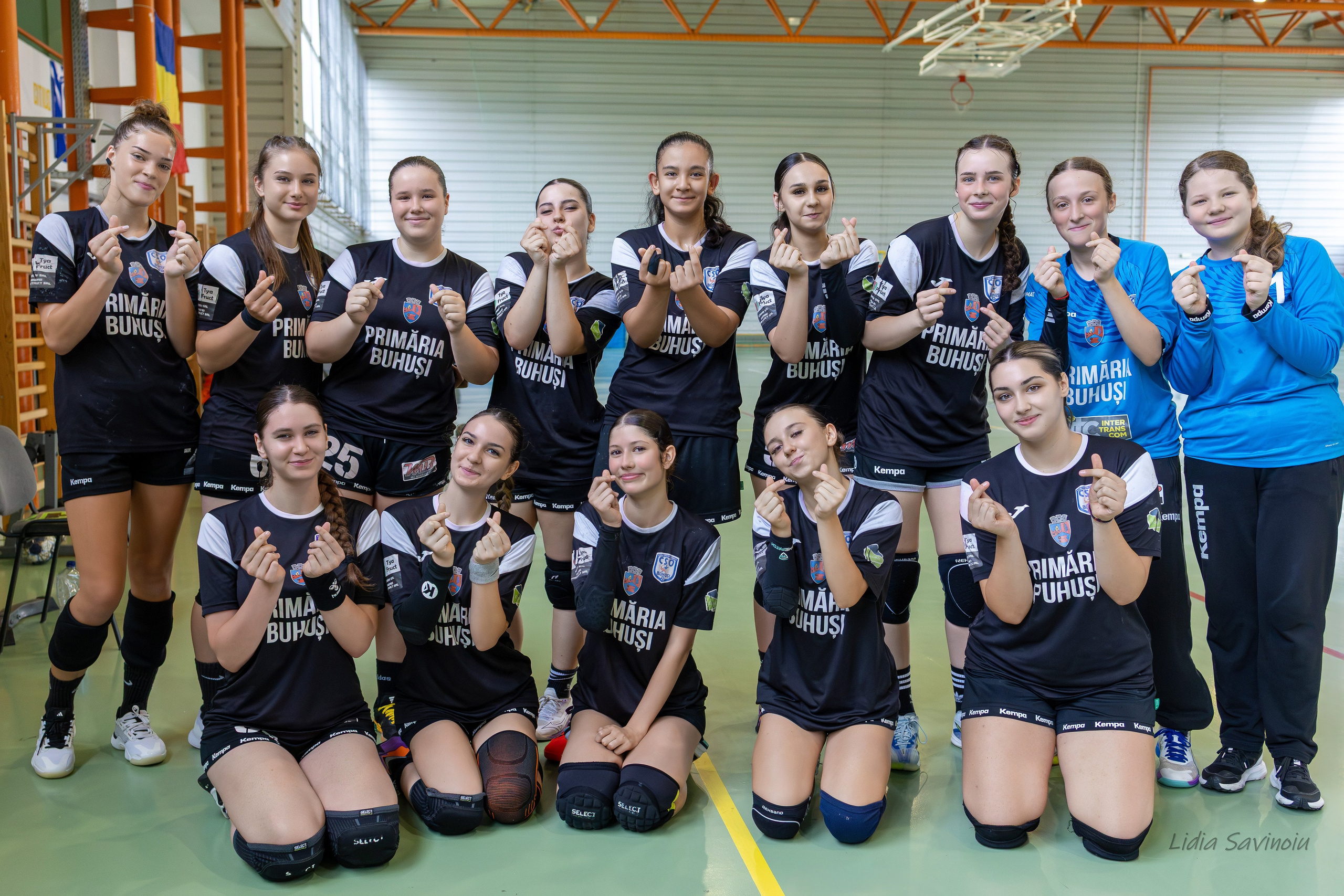 Handbal feminin J2/U17. Fotograf. Lucrez cu oameni, produse și spații. Portret și fotografie creativă. Bacău, România. Lidia Savinoiu
