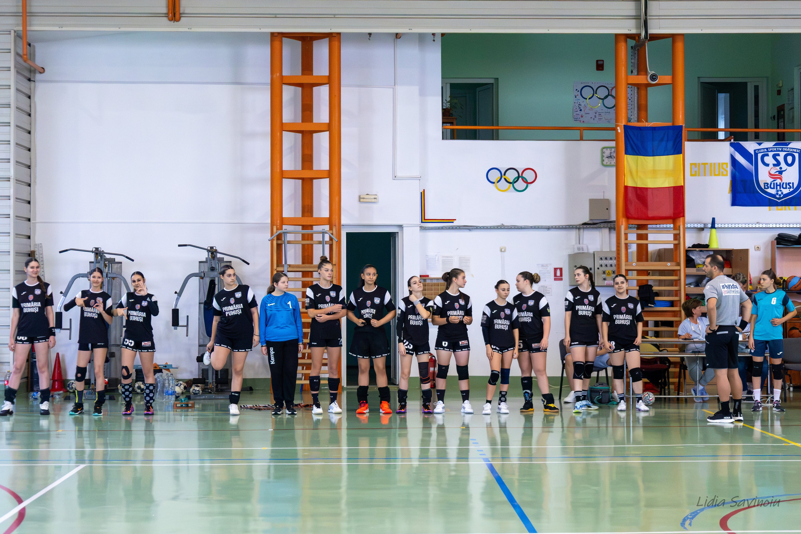 Handbal feminin J2/U17. Fotograf. Lucrez cu oameni, produse și spații. Portret și fotografie creativă. Bacău, România. Lidia Savinoiu