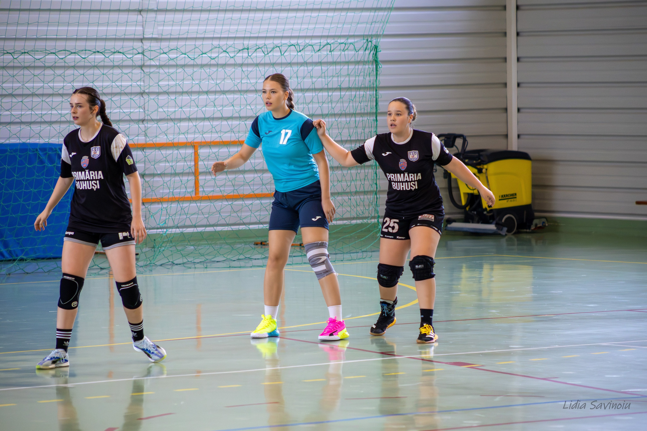 Handbal feminin J2/U17. Fotograf. Lucrez cu oameni, produse și spații. Portret și fotografie creativă. Bacău, România. Lidia Savinoiu