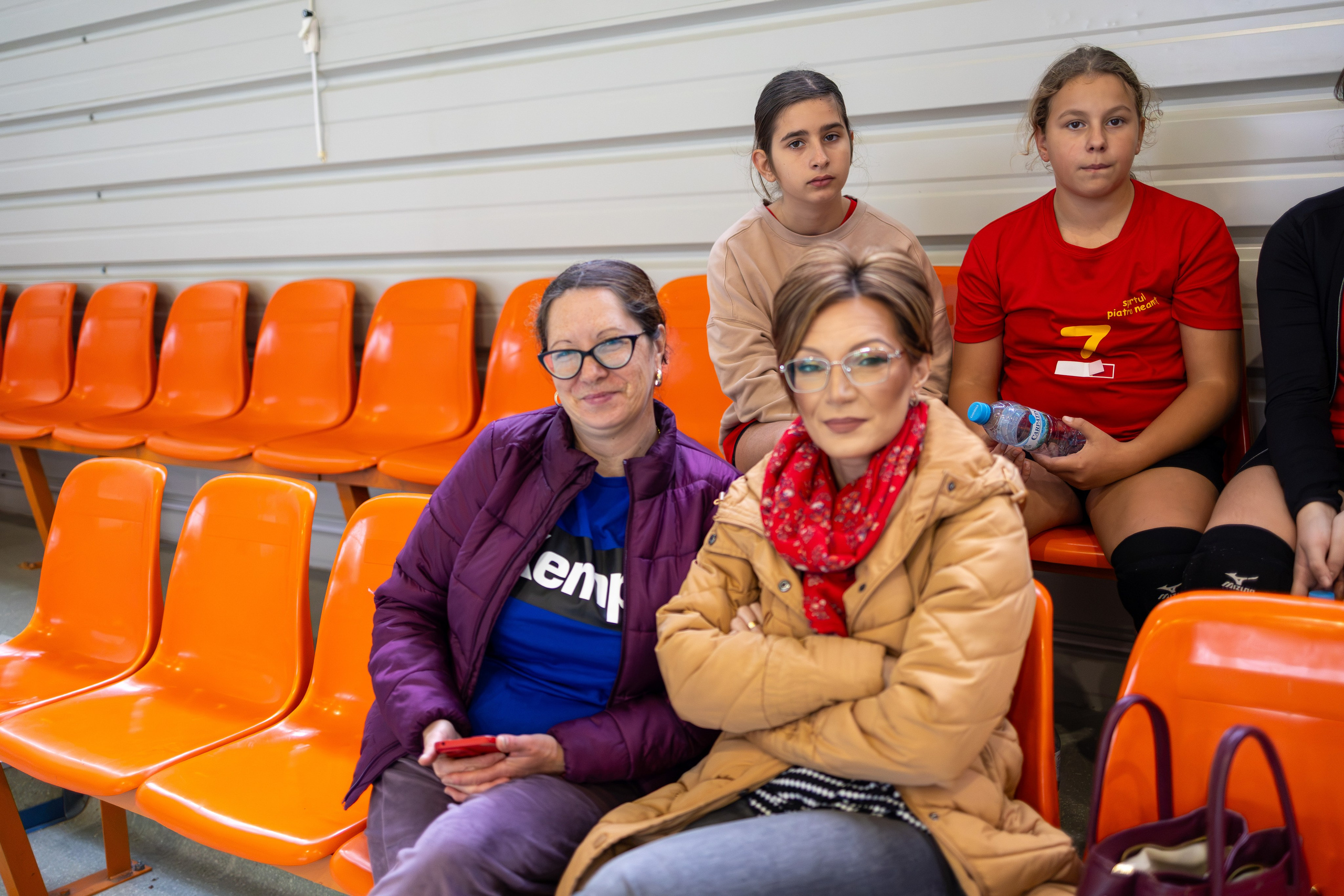Meci handbal feminin U13 (J4) In memoriam Dantz Crisostom. Fotograf. Lucrez cu oameni, produse și spații. Portret și fotografie creativă. Bacău, România. Lidia Savinoiu
