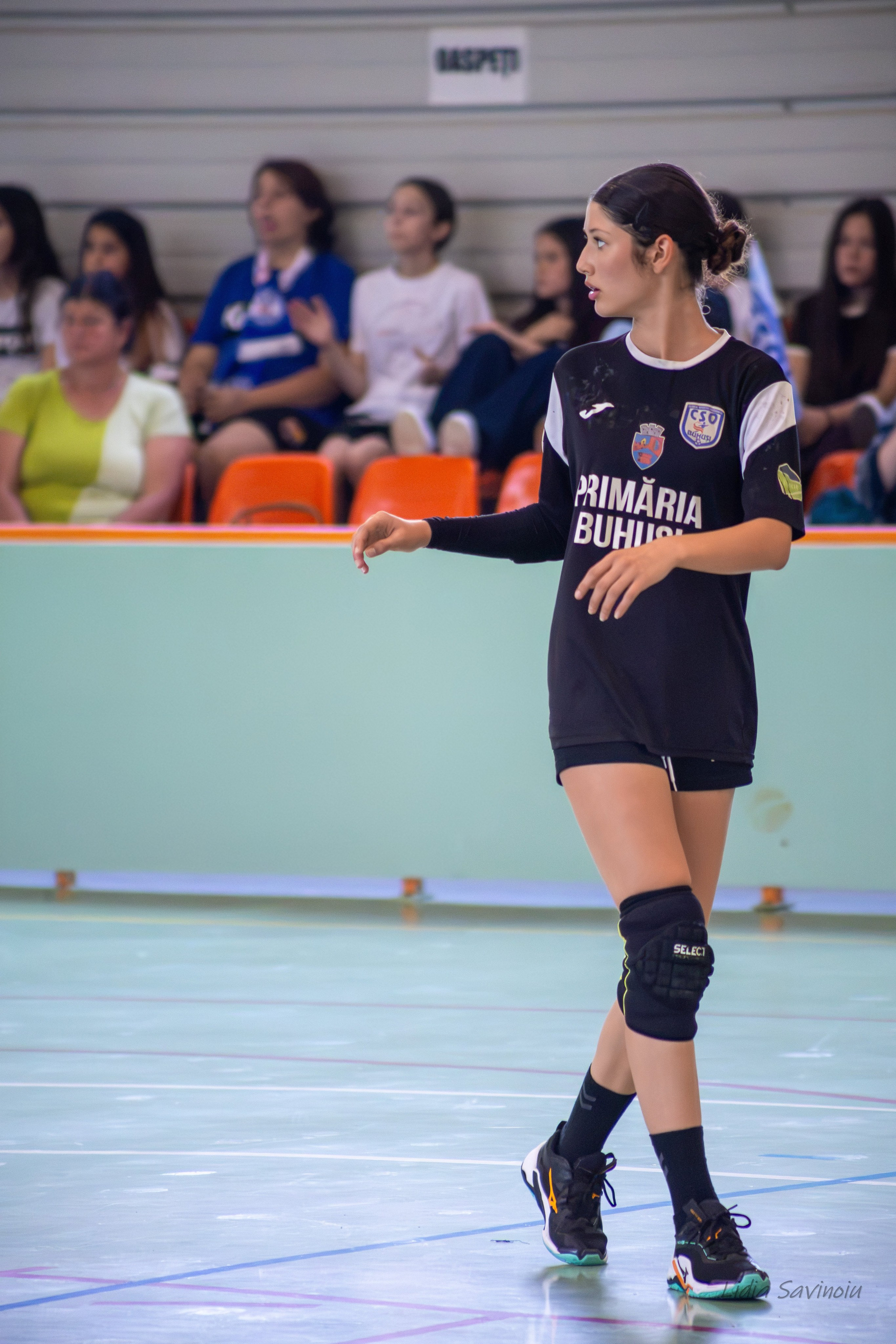 Handbal feminin J2/U17. Fotograf. Lucrez cu oameni, produse și spații. Portret și fotografie creativă. Bacău, România. Lidia Savinoiu