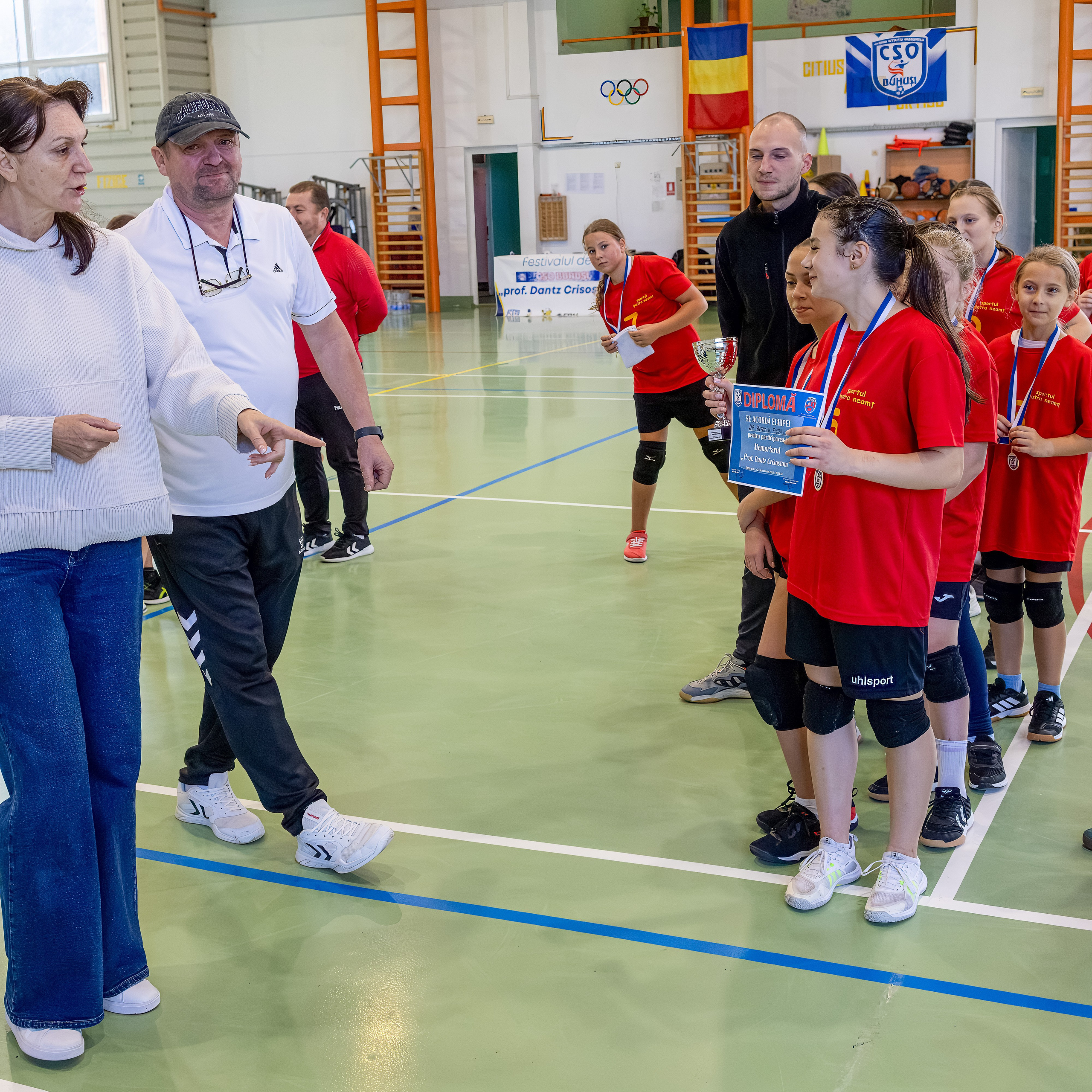 Meci handbal feminin U13 (J4) In memoriam Dantz Crisostom. Fotograf. Lucrez cu oameni, produse și spații. Portret și fotografie creativă. Bacău, România. Lidia Savinoiu