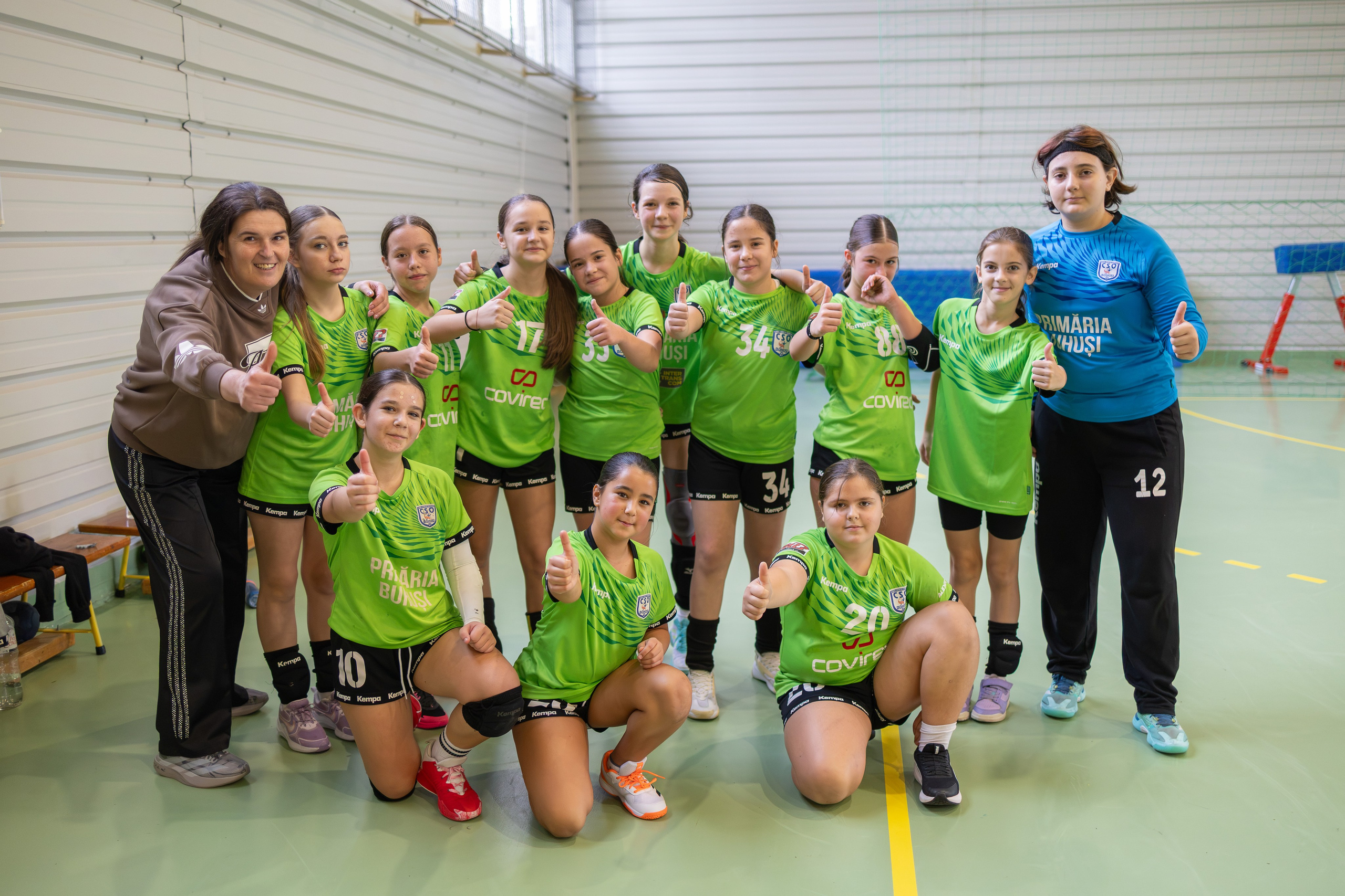 Meci handbal feminin U13 (J4) In memoriam Dantz Crisostom. Fotograf. Lucrez cu oameni, produse și spații. Portret și fotografie creativă. Bacău, România. Lidia Savinoiu