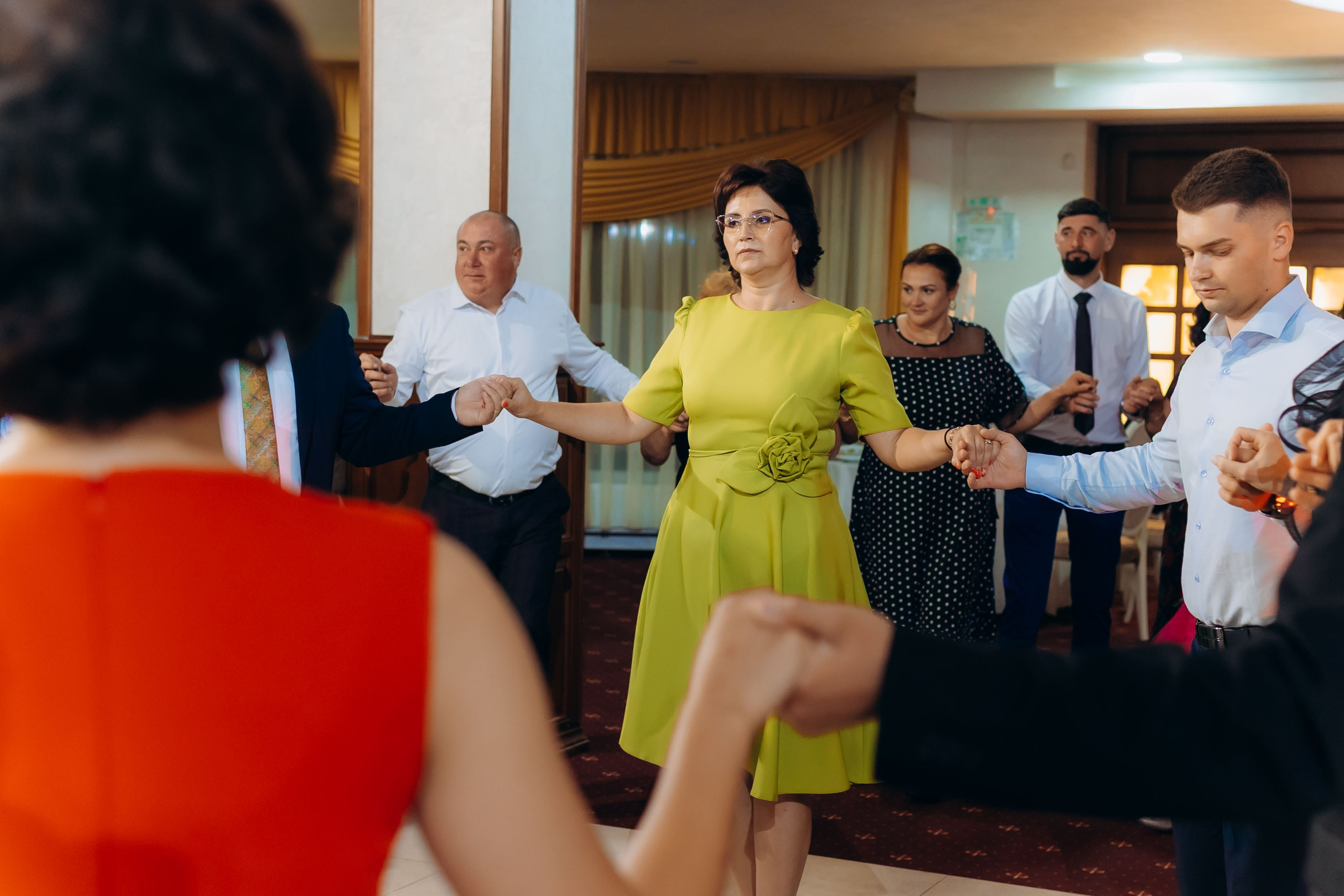Loredana & Emilian – Ziua Nunții | Videografie - fotografie Botez Suceava, Iași, Botoșani. Servicii foto-video profesionale, pentru momente de neuitat