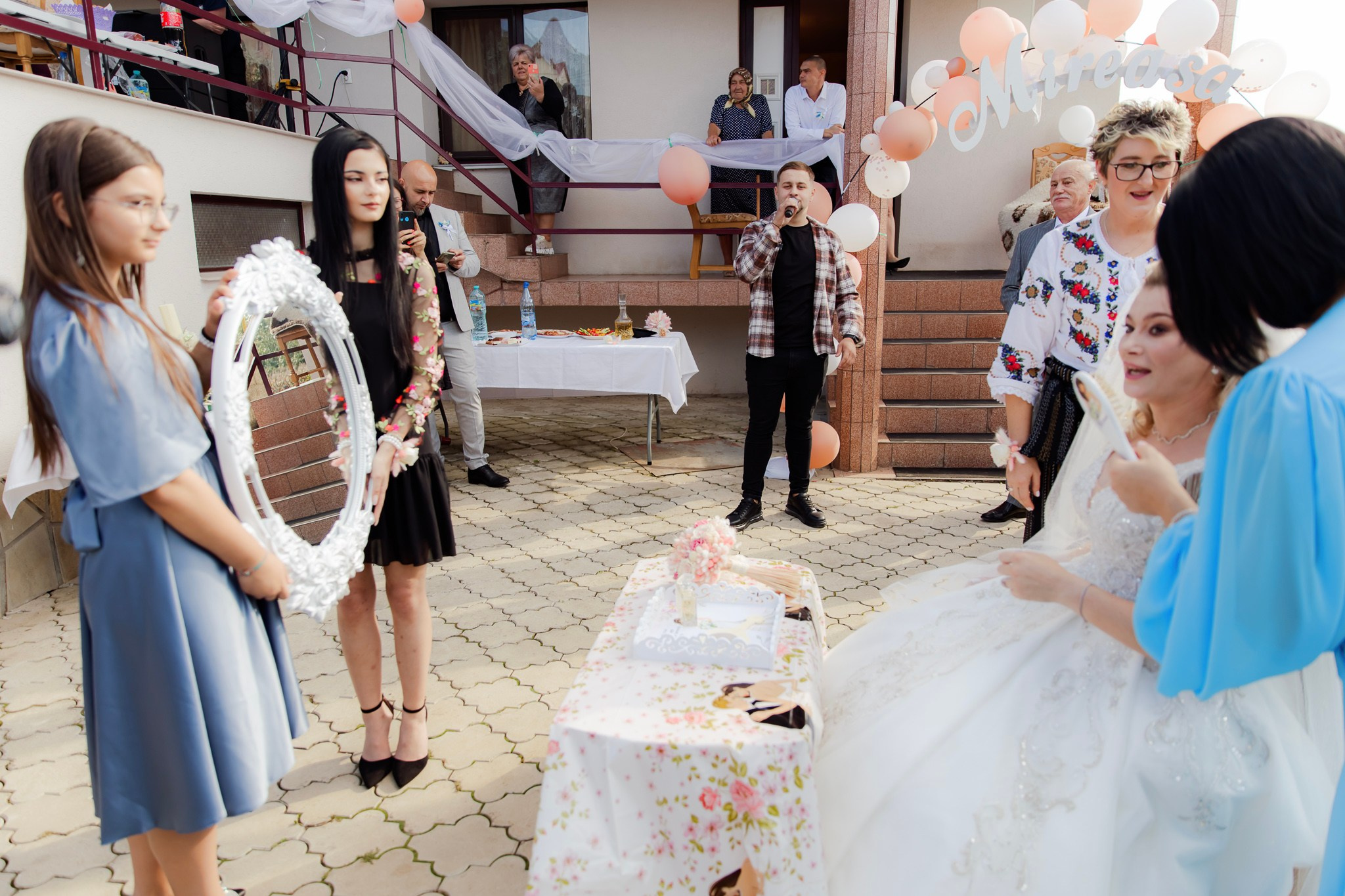 Mihai & Oana. Servicii foto-video profesionale, pentru momente de neuitat