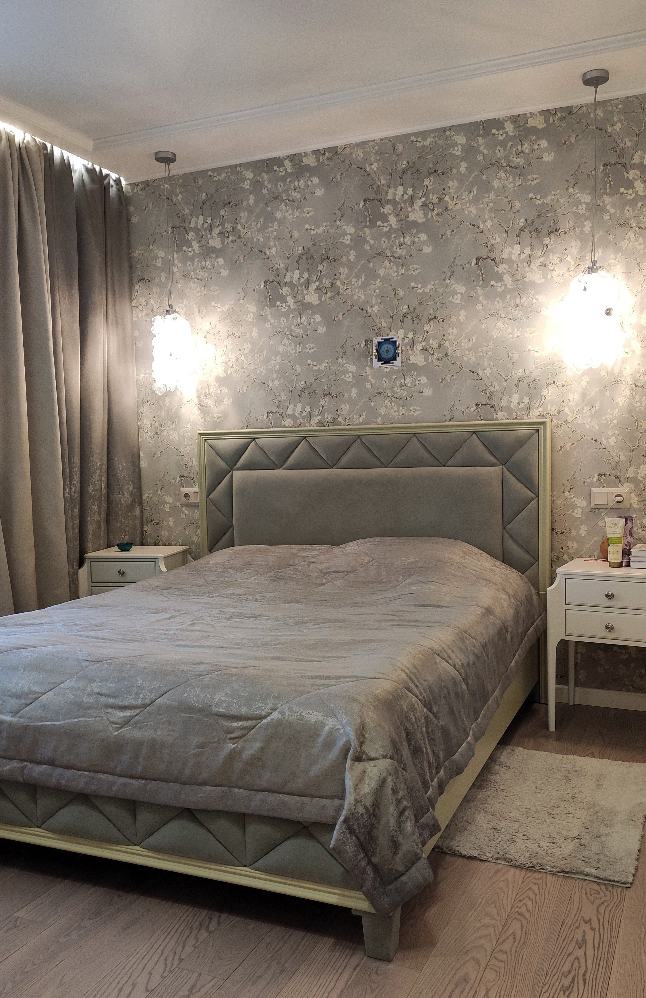 Кейс по дизайну. Алена и Даниль, пара 45+, врач и практикующий йог. Change4Life: медитации, выгорание, мягкие навыки, ретриты