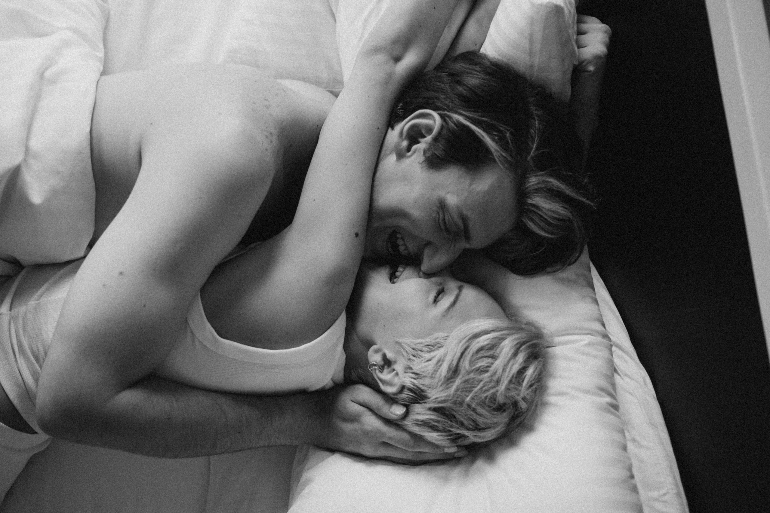 Lifestyle home photosession — Chloe & Alex. Alice Bell — Wedding photographer in New York