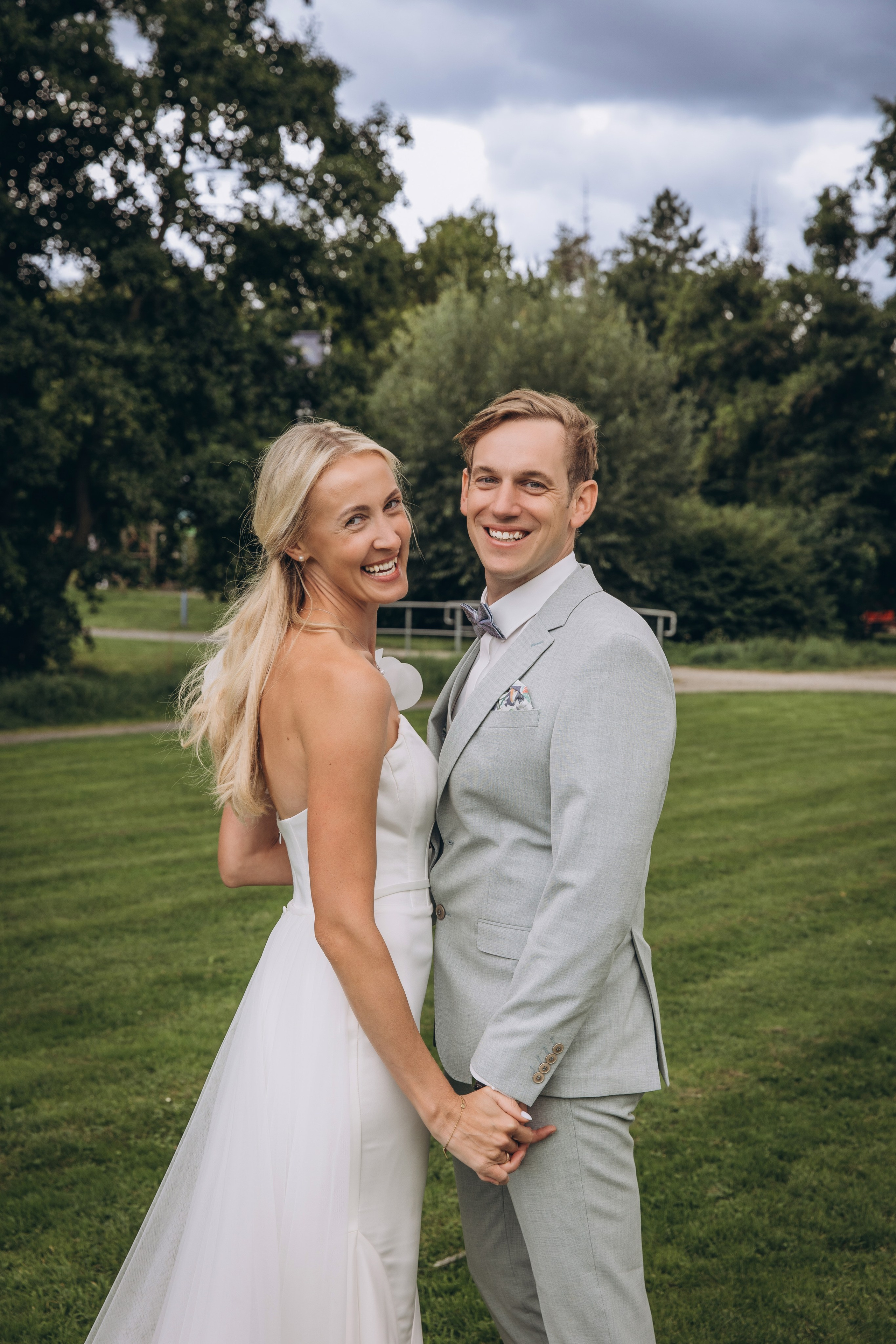 Svetlana and Yann. Hochzeitsgeschichten – Professionelle Hochzeitsfotografie & Videografie in Deutschland, Italien, Spanien und ganz Europa