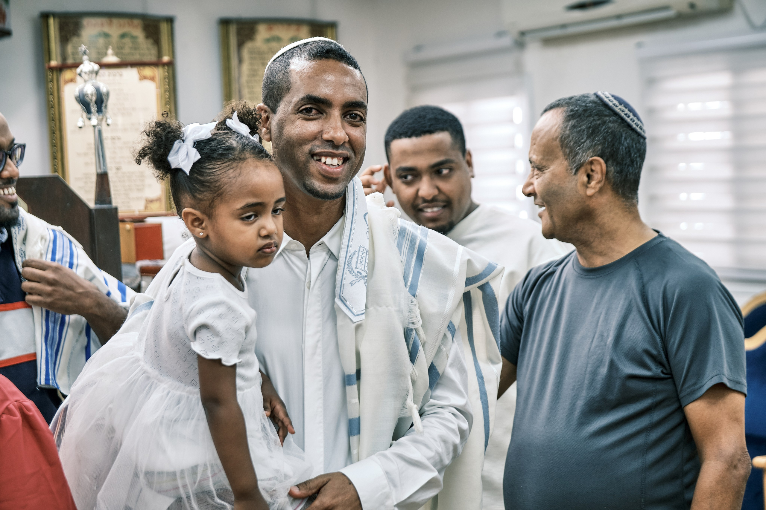 Middle East Photo Agency סוכנות צילום המזרח התיכון — צילום מקצועי והדפסת מגנטים לאירועים