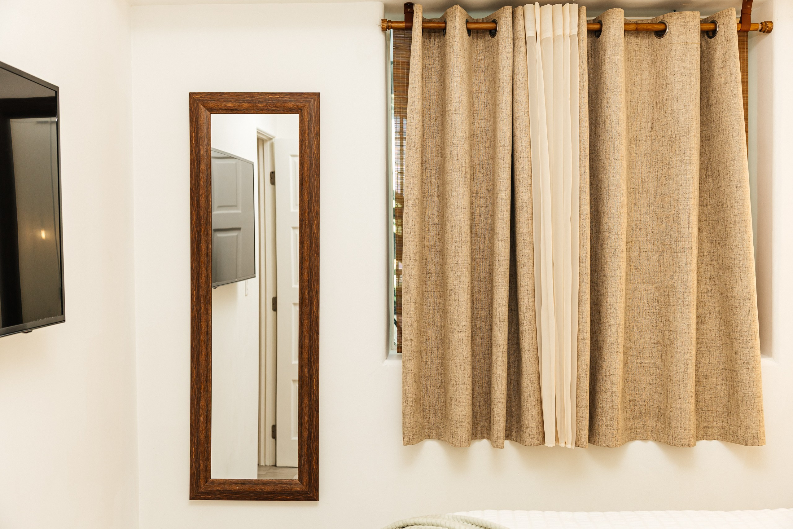 Appearance Apartments. Photographer Andrei White