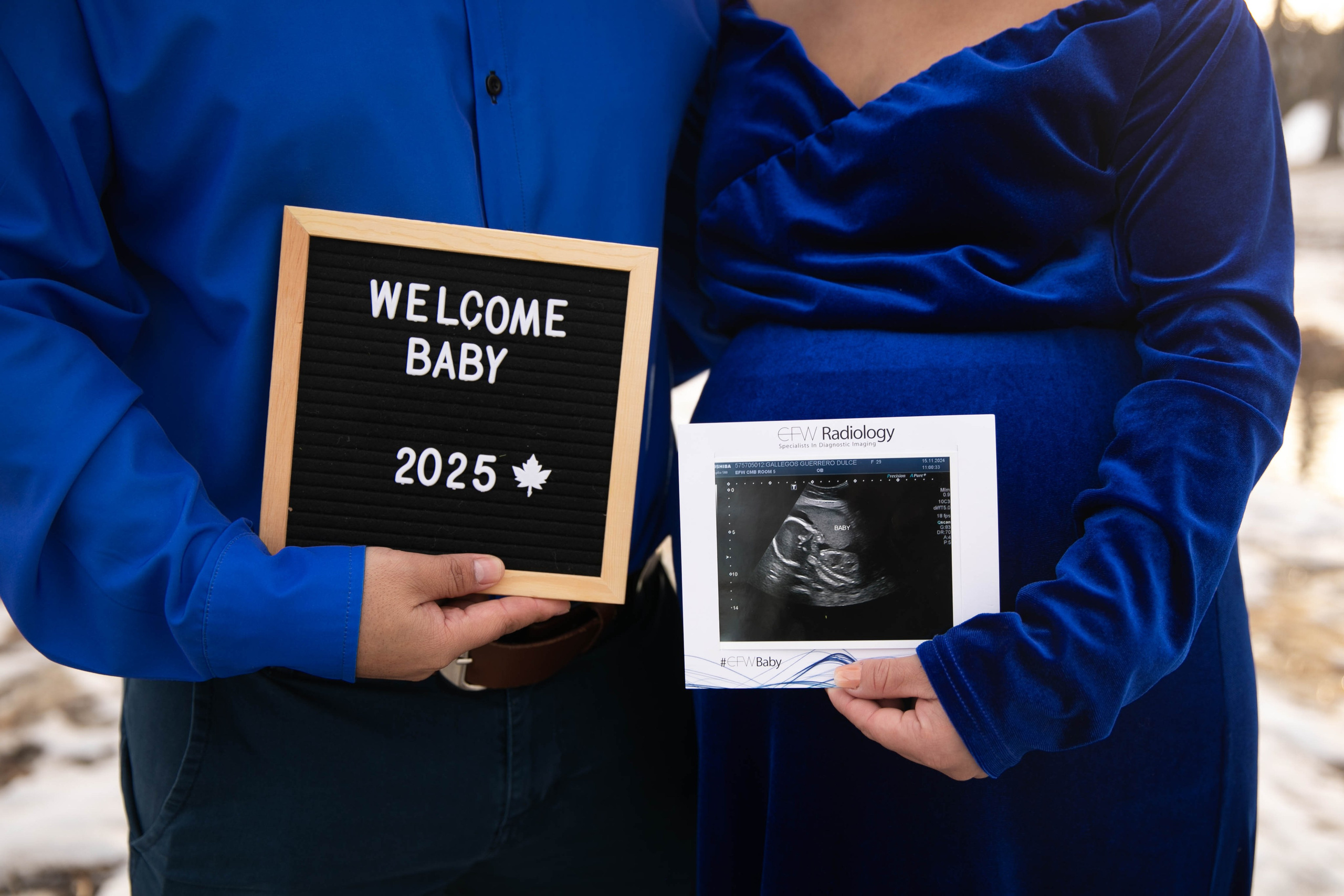 Maternity Photos — Confederation Park — Dulce. Fotografía accesible en Calgary