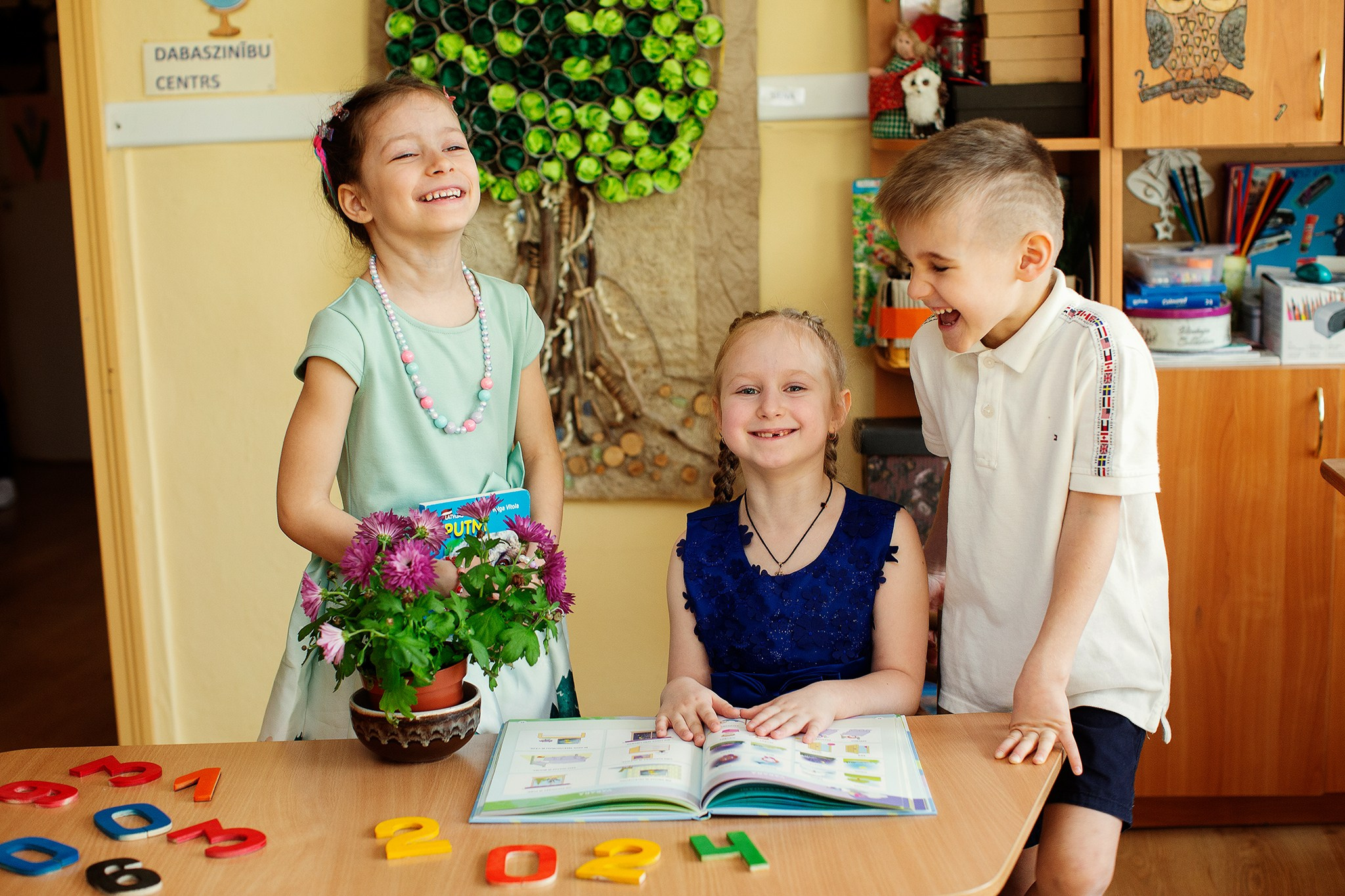 FOTO — BĒRNUDĀRZS. Izlaiduma albumi Latvijā | Schoolalbum.lv