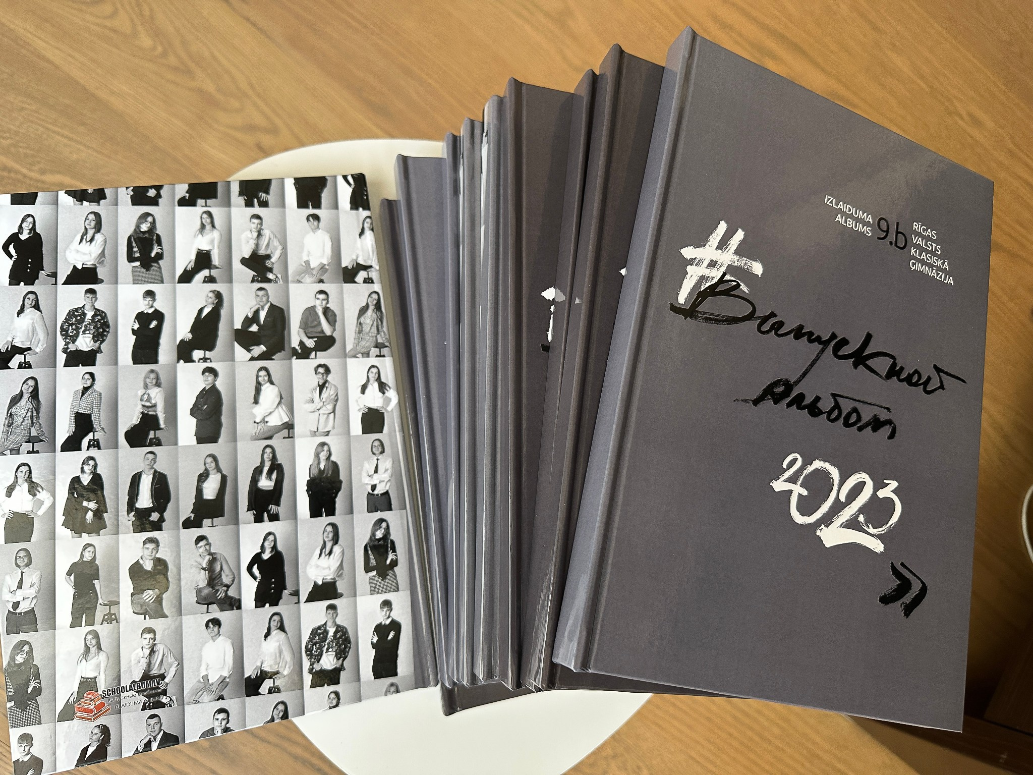 АЛЬБОМЫ — ФОТОГРАФИИ. Выпускные альбомы Латвия | Schoolalbum.lv