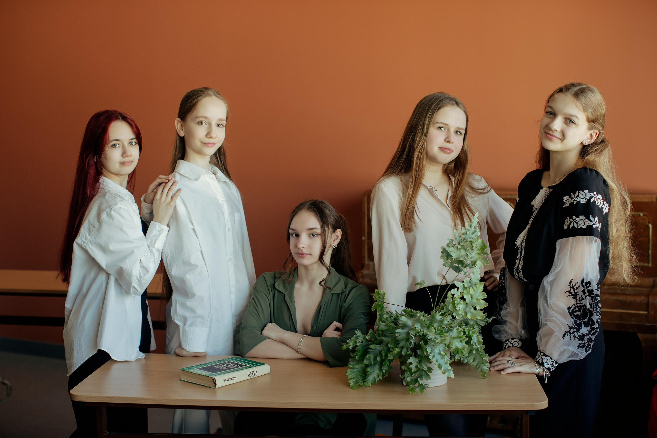 FOTO — VECĀKO KLAŠU SKOLĒNI. Izlaiduma albumi Latvijā | Schoolalbum.lv