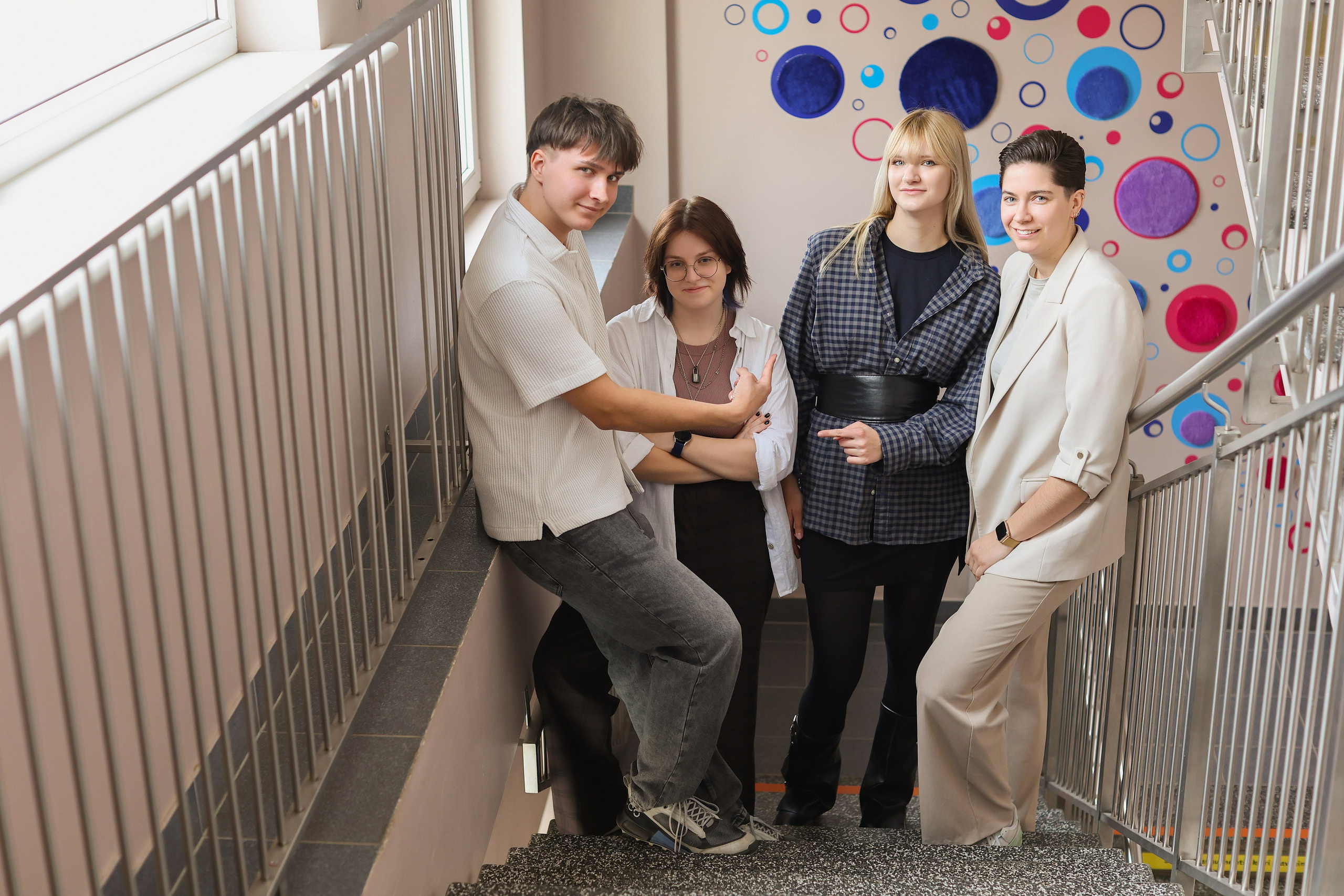FOTO — VECĀKO KLAŠU SKOLĒNI. Izlaiduma albumi Latvijā | Schoolalbum.lv