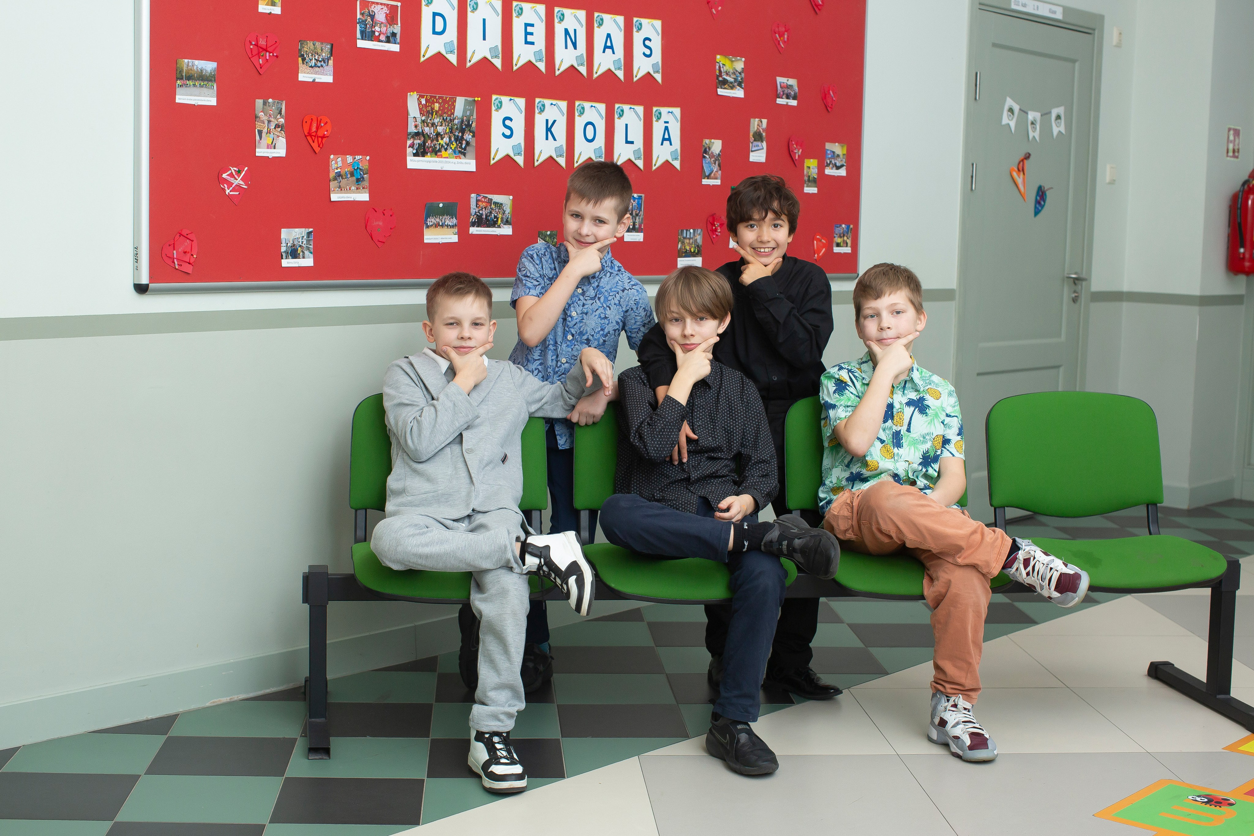 ФОТО — НАЧАЛЬНАЯ ШКОЛА. Выпускные альбомы Латвия | Schoolalbum.lv