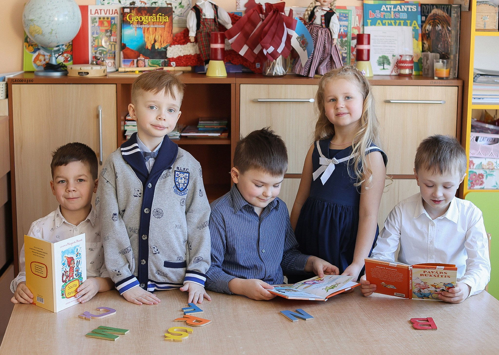 FOTO — BĒRNUDĀRZS. Izlaiduma albumi Latvijā | Schoolalbum.lv