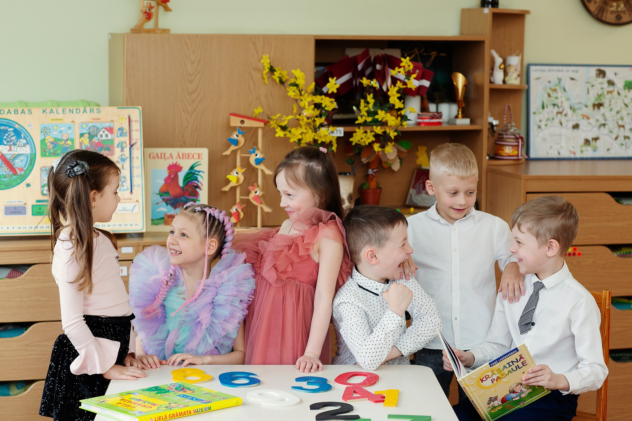 FOTO — BĒRNUDĀRZS. Izlaiduma albumi Latvijā | Schoolalbum.lv