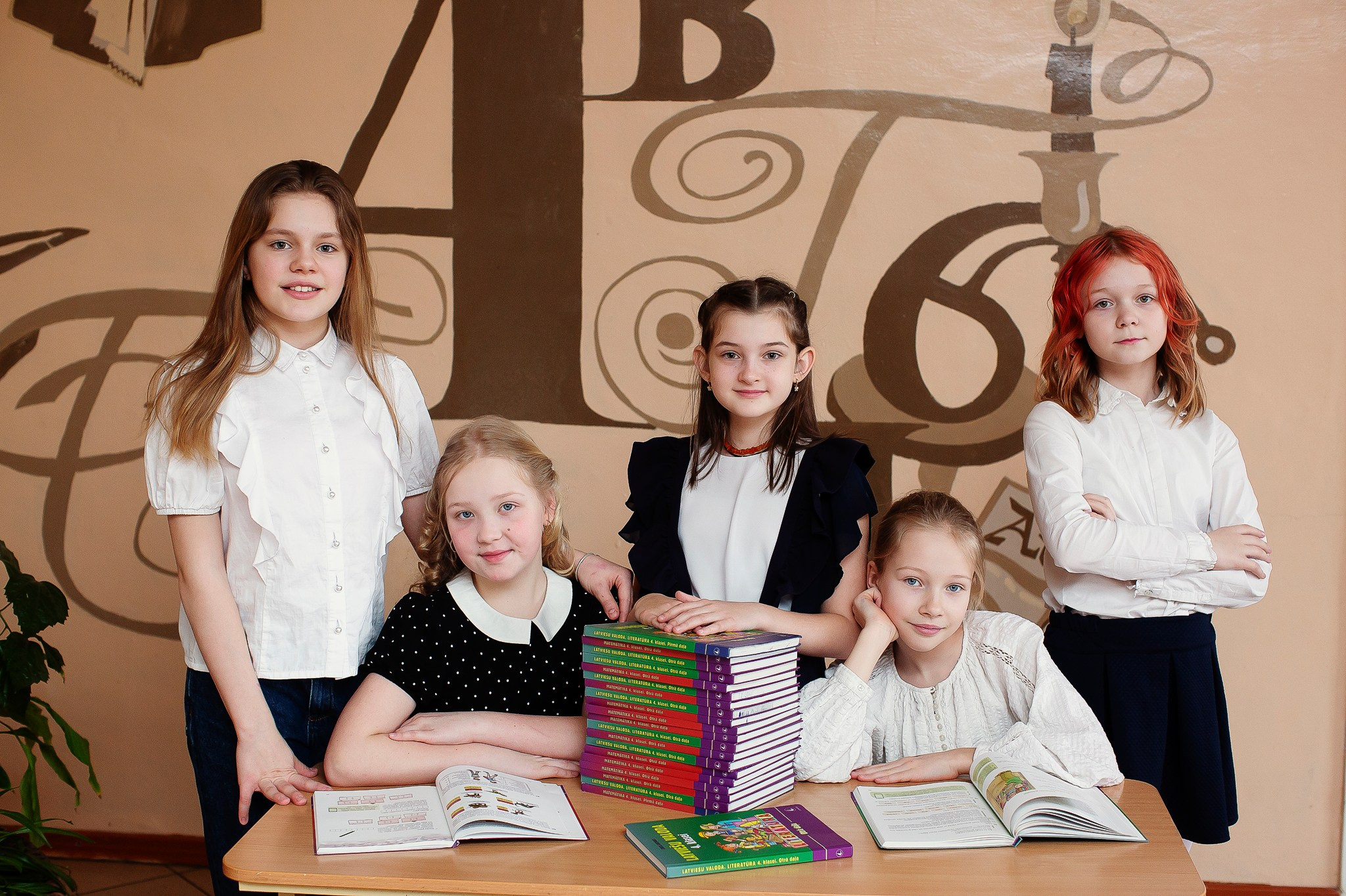 ФОТО — НАЧАЛЬНАЯ ШКОЛА. Выпускные альбомы Латвия | Schoolalbum.lv