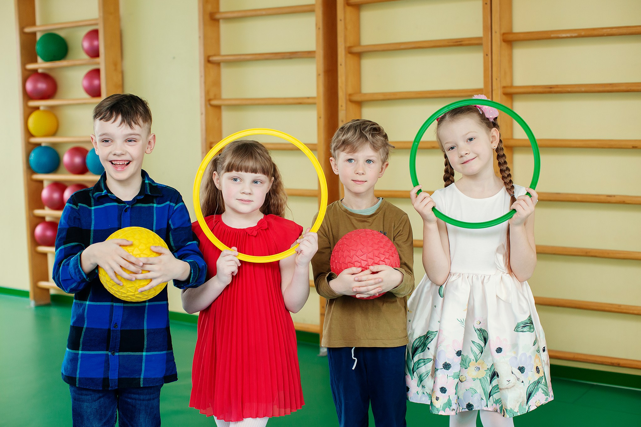 FOTO — BĒRNUDĀRZS. Izlaiduma albumi Latvijā | Schoolalbum.lv