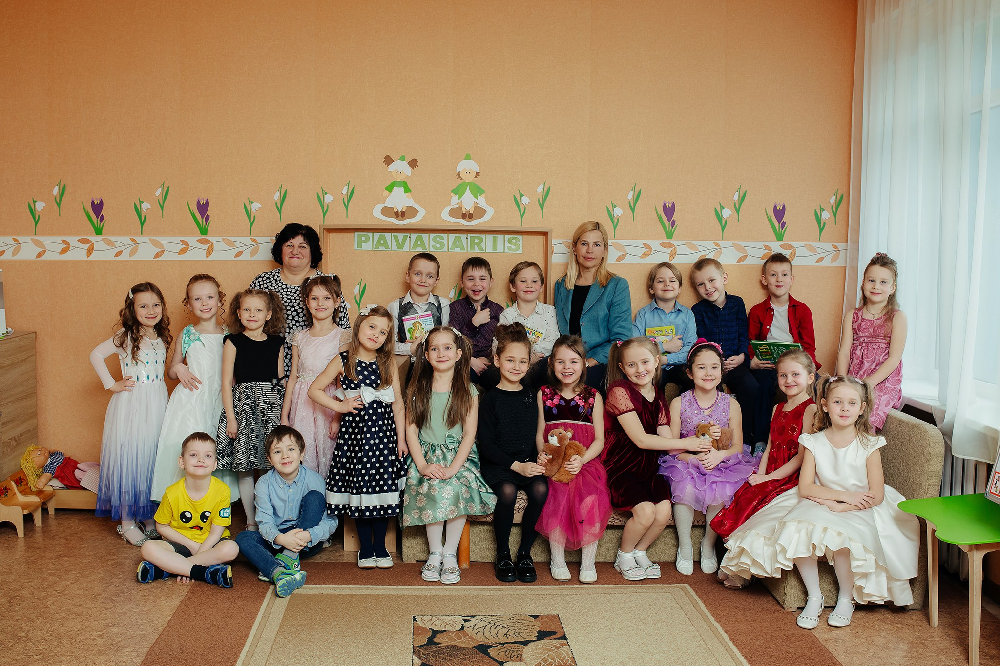 FOTO — BĒRNUDĀRZS. Izlaiduma albumi Latvijā | Schoolalbum.lv