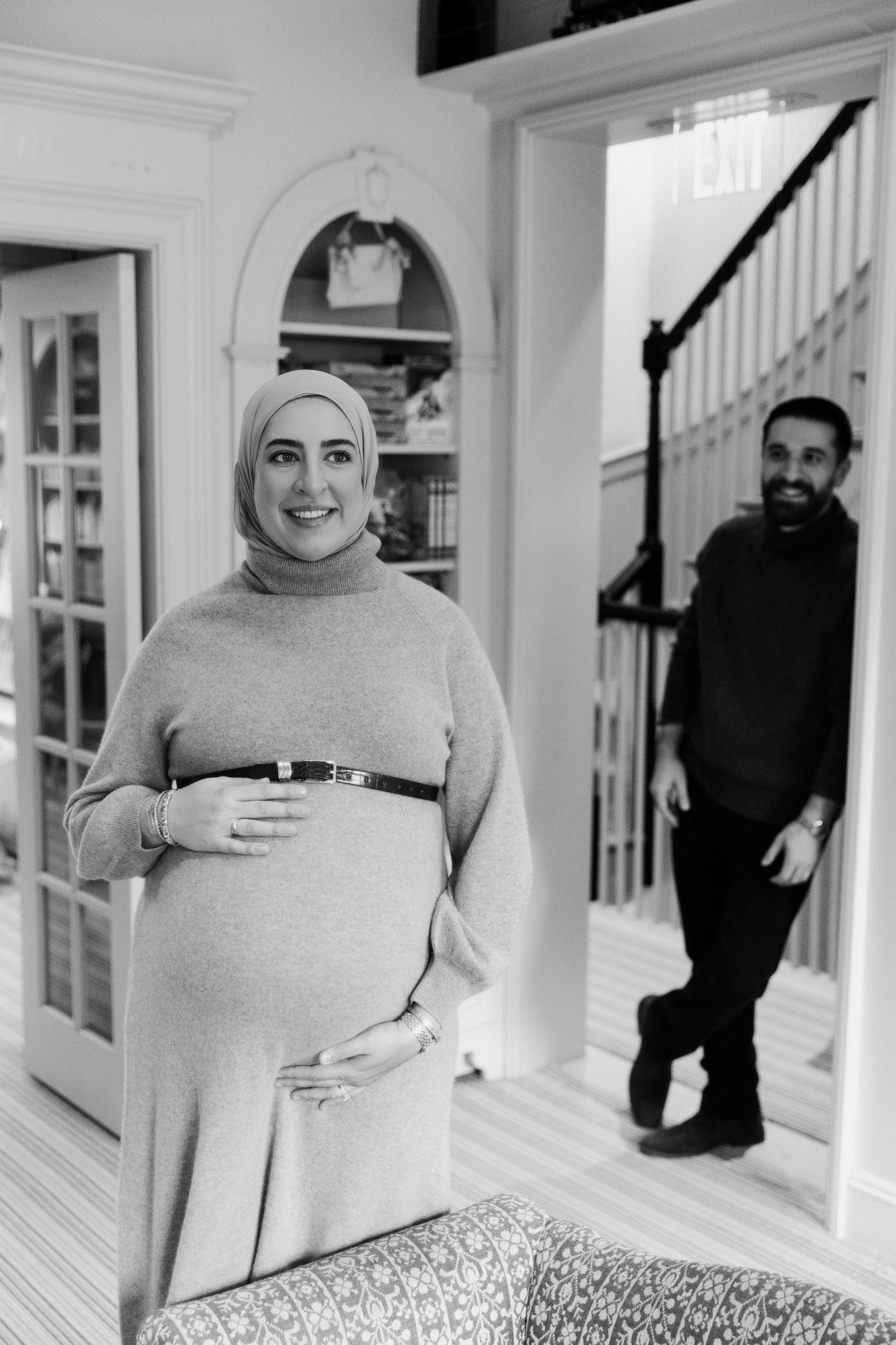 Winter Pregnancy Photoshoot | Bacon Hill, Boston