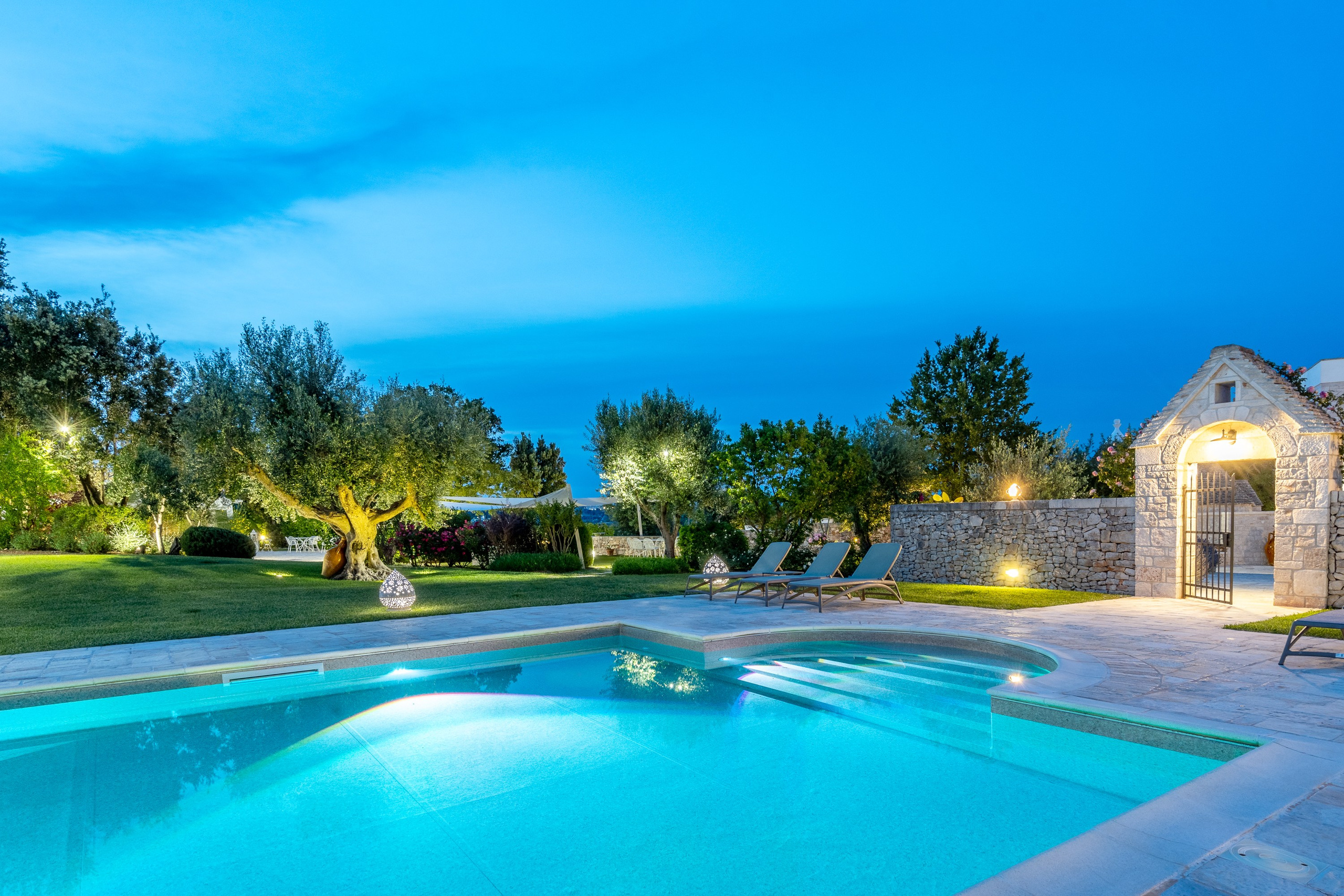 Amazing view of a B&B in the Cisternino countryside (Valle D'Itria, Martina Franca, Apulia, Alberobello, Cisternino, Ostuni, Polignano, Apulia)